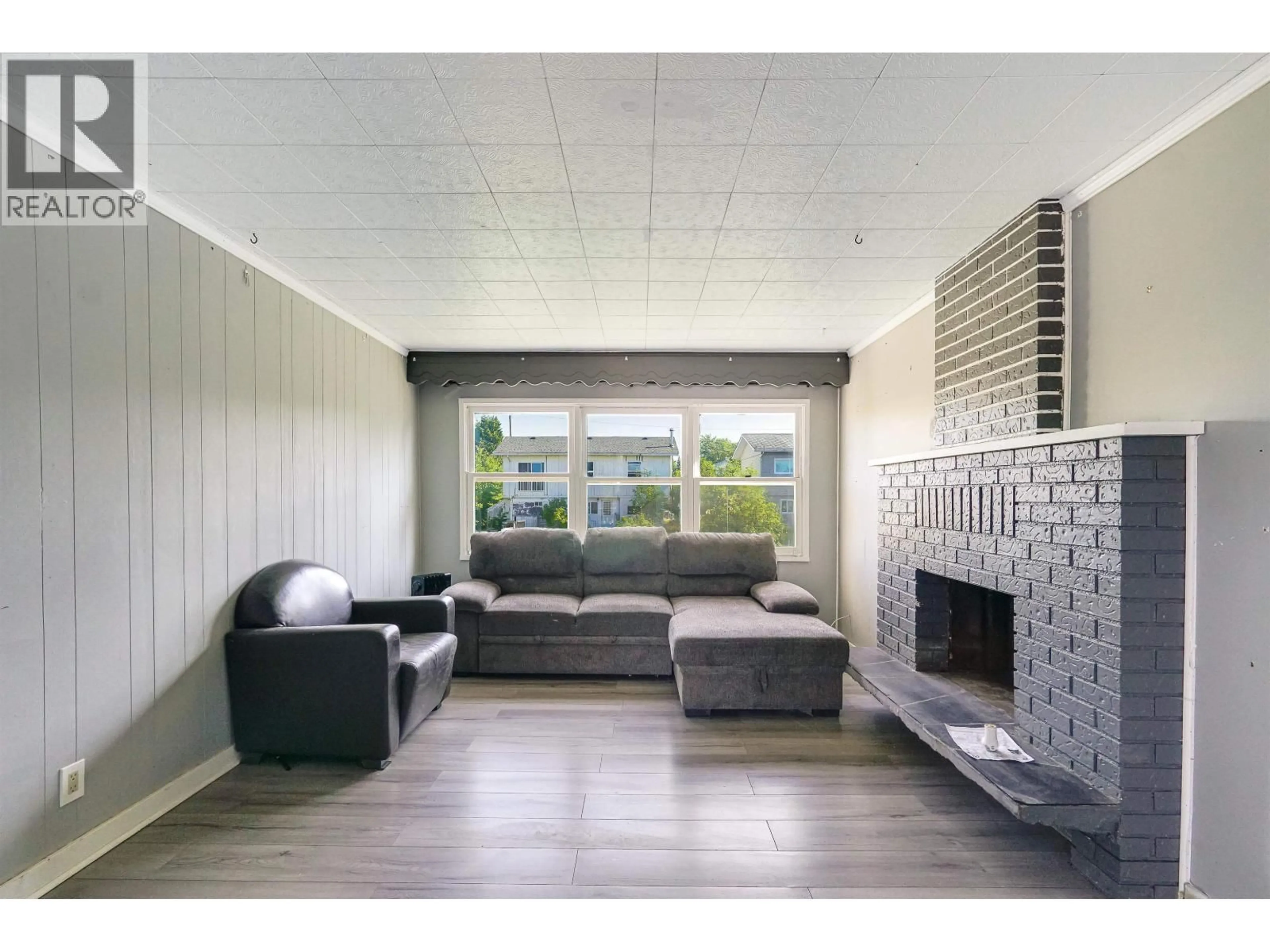 Living room with furniture, unknown for 36 FULMAR STREET, Kitimat British Columbia V8C1T4