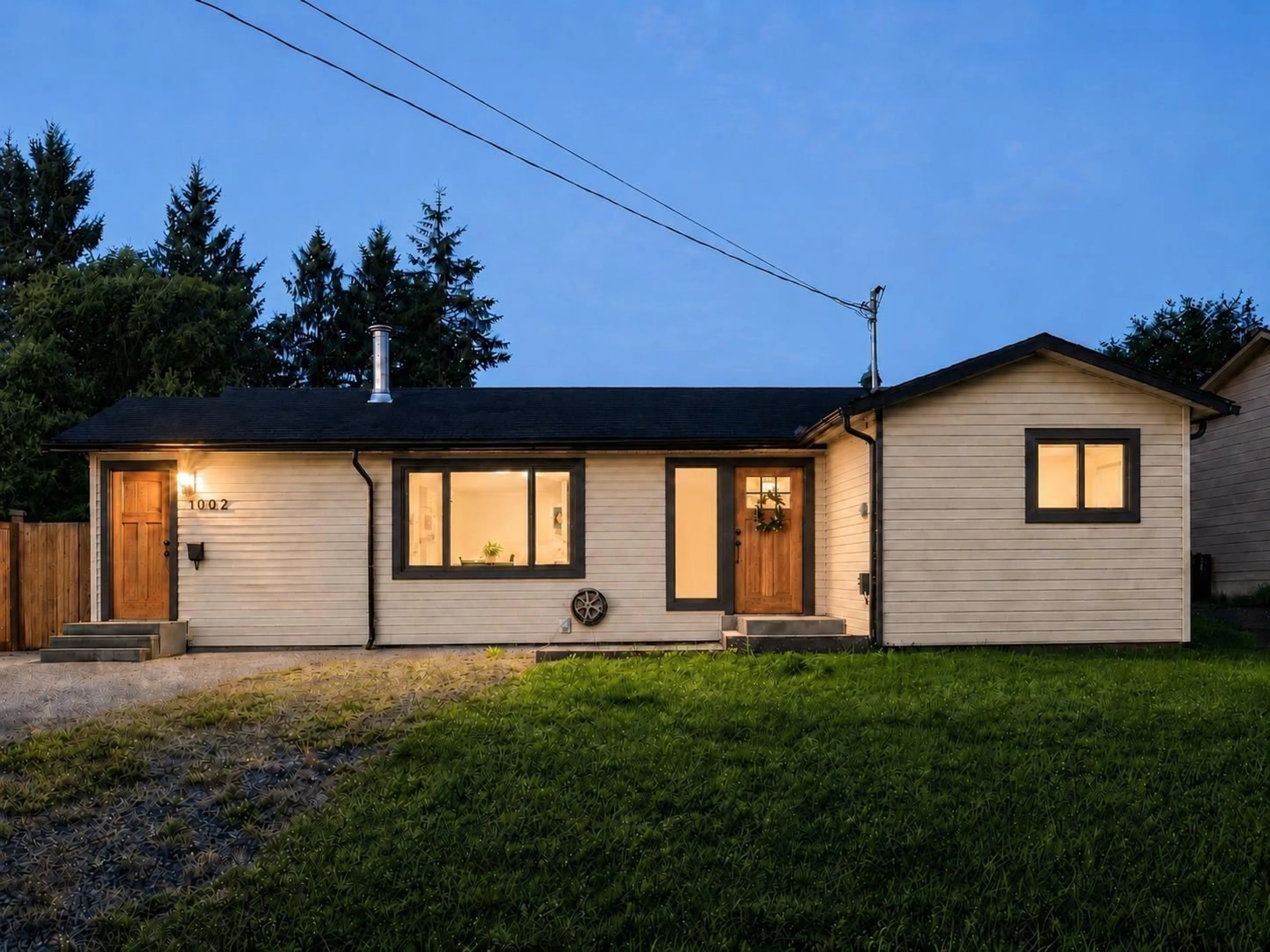 Home with vinyl exterior material, street for 27036 28 AVENUE, Langley British Columbia V4W3E5