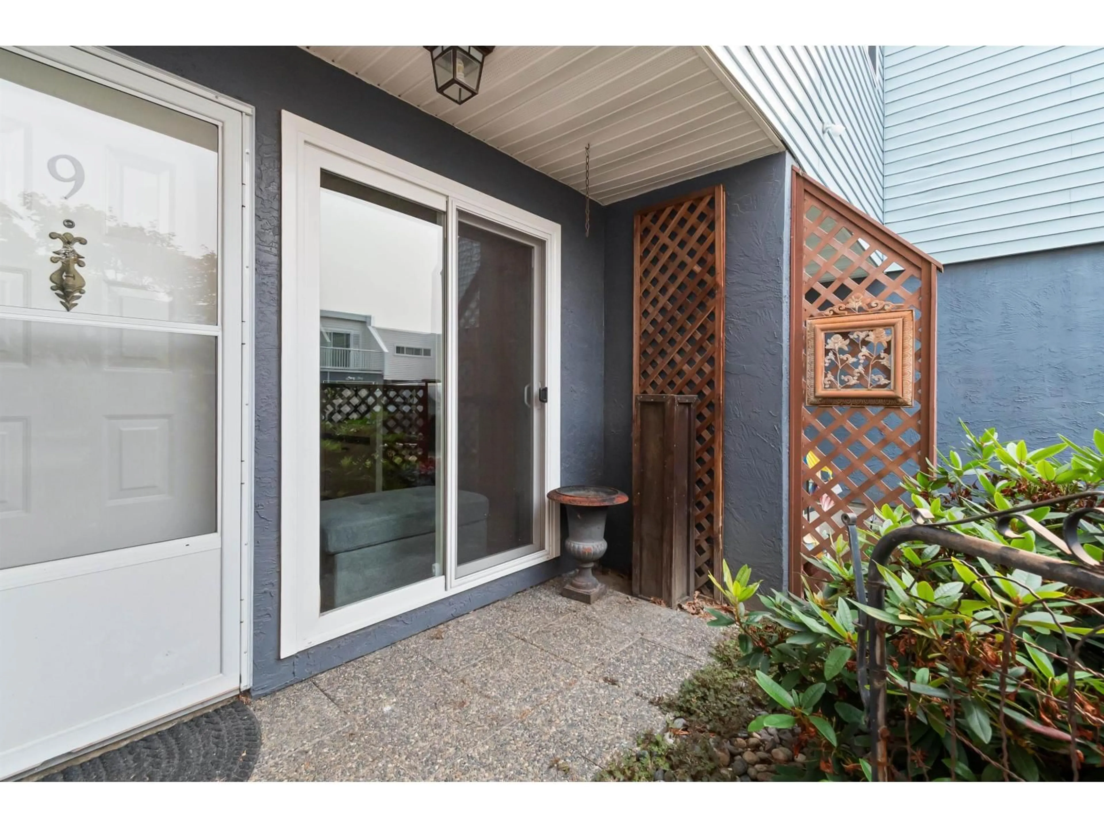 Indoor entryway for 9 - 1829 HEATH ROAD, Agassiz British Columbia V0M1A2