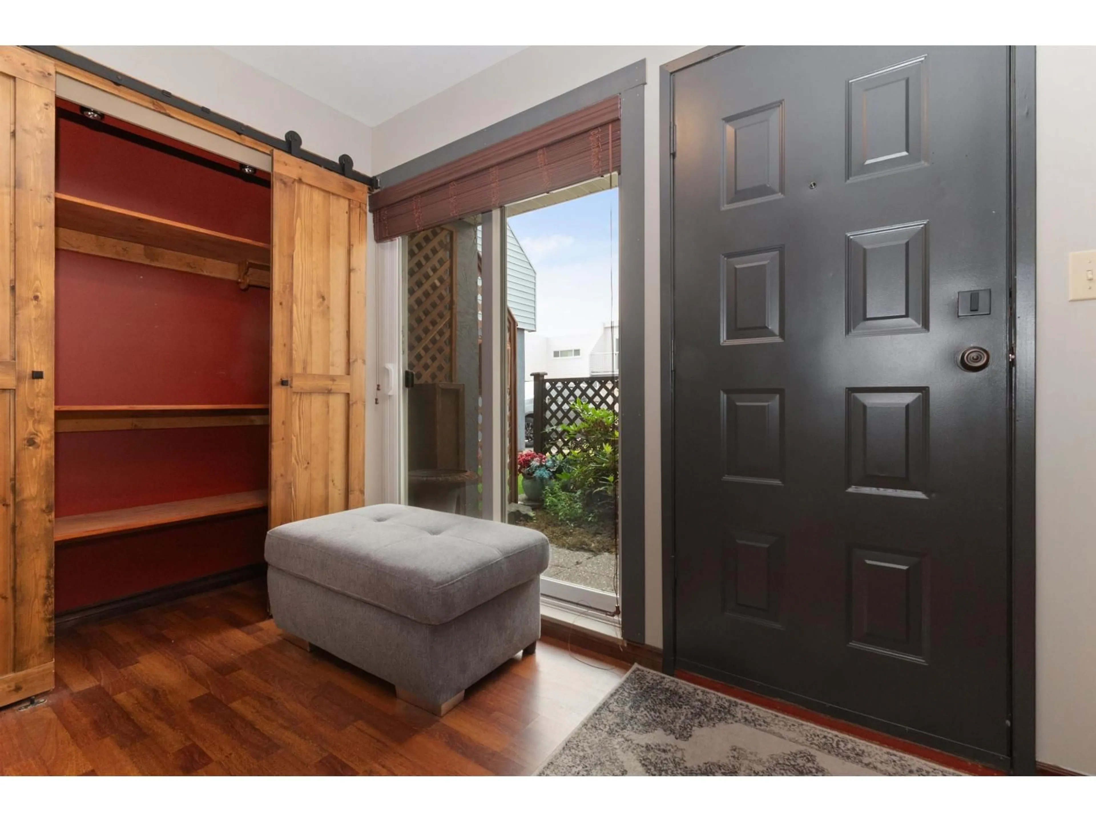 Indoor entryway for 9 - 1829 HEATH ROAD, Agassiz British Columbia V0M1A2