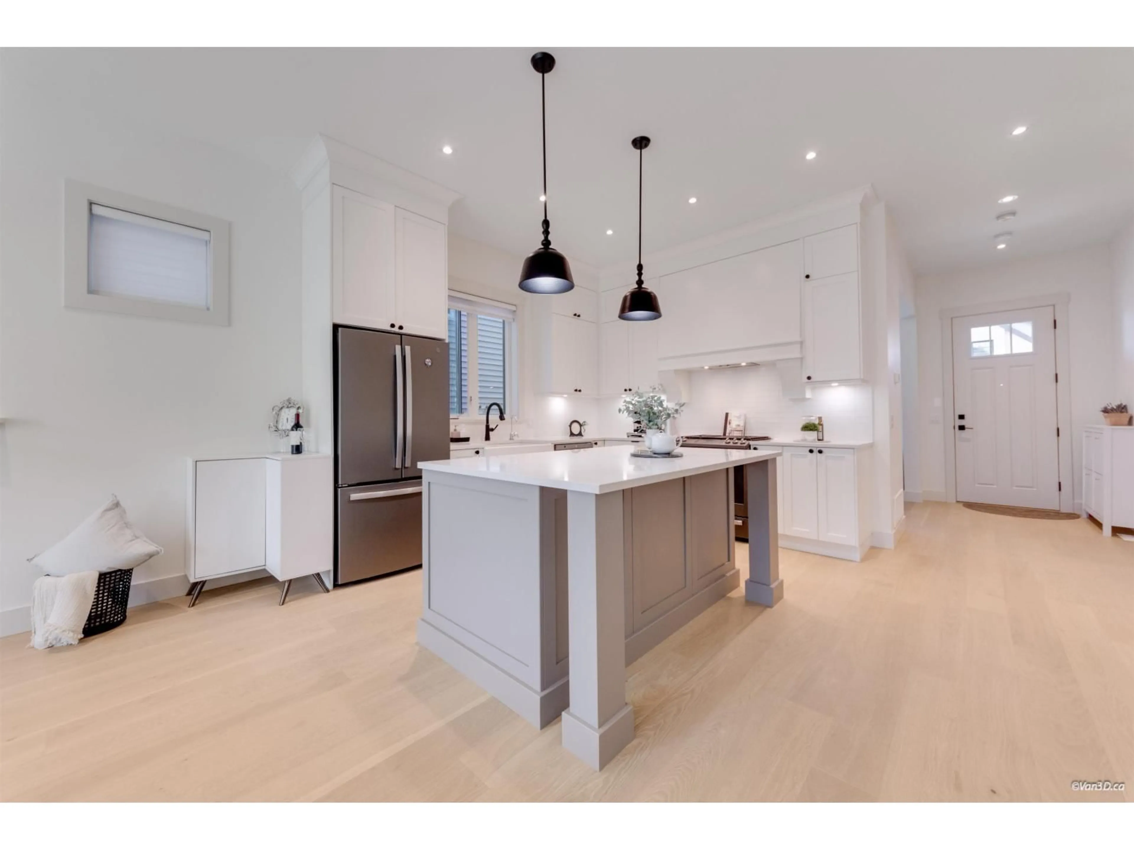 Unknown for 19748 75A AVENUE, Langley British Columbia V2Y5K2