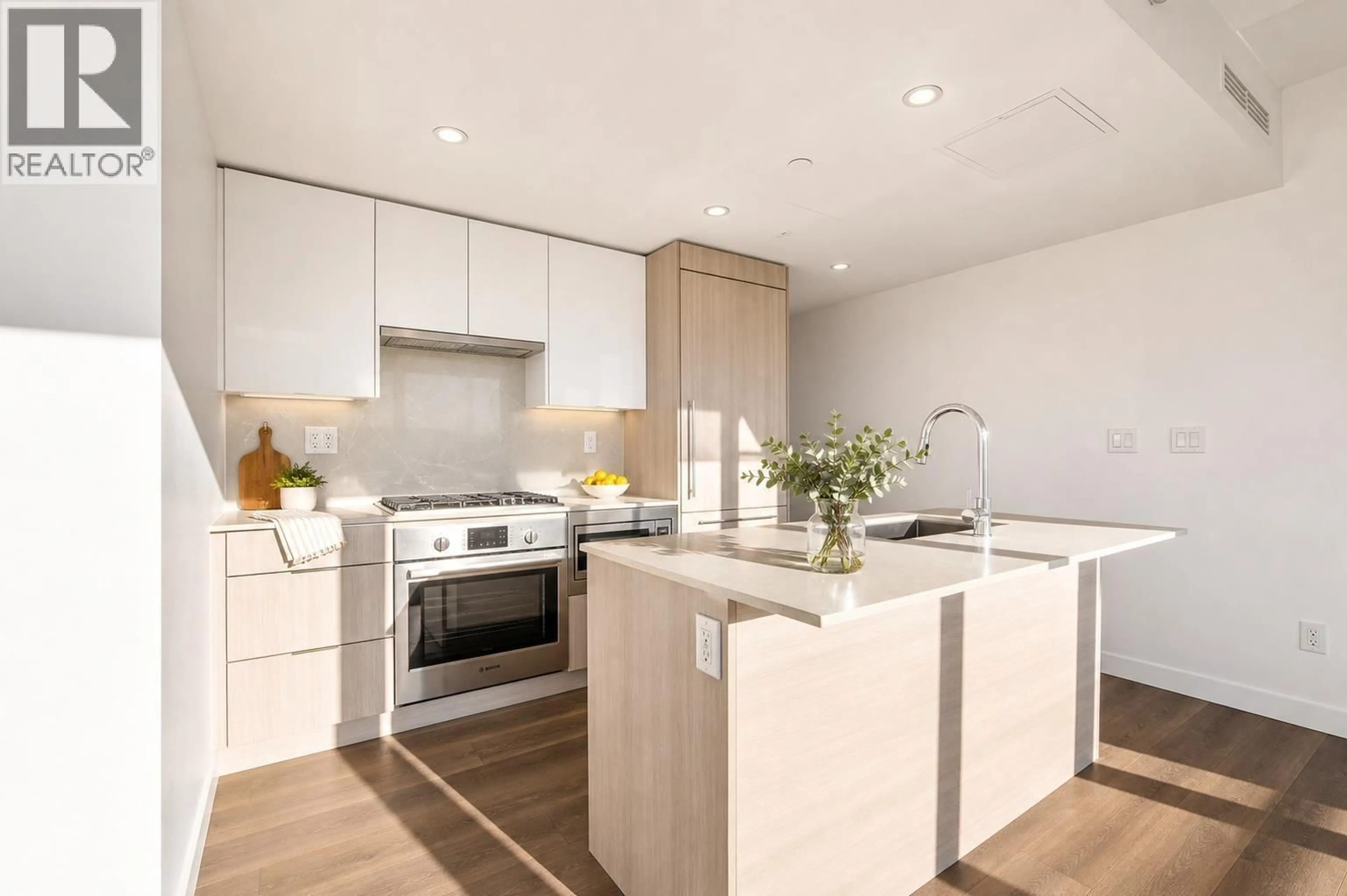 Open concept kitchen, wood/laminate floor for 1306 - 901 LOUGHEED HIGHWAY, Coquitlam British Columbia V3K3T3