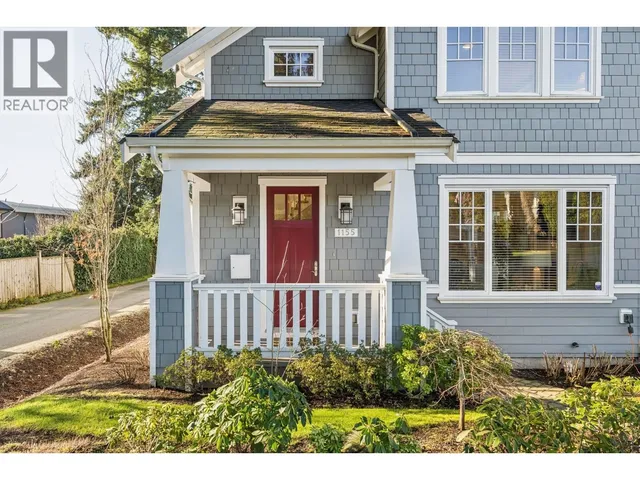 1155 12TH STREET, West Vancouver 2