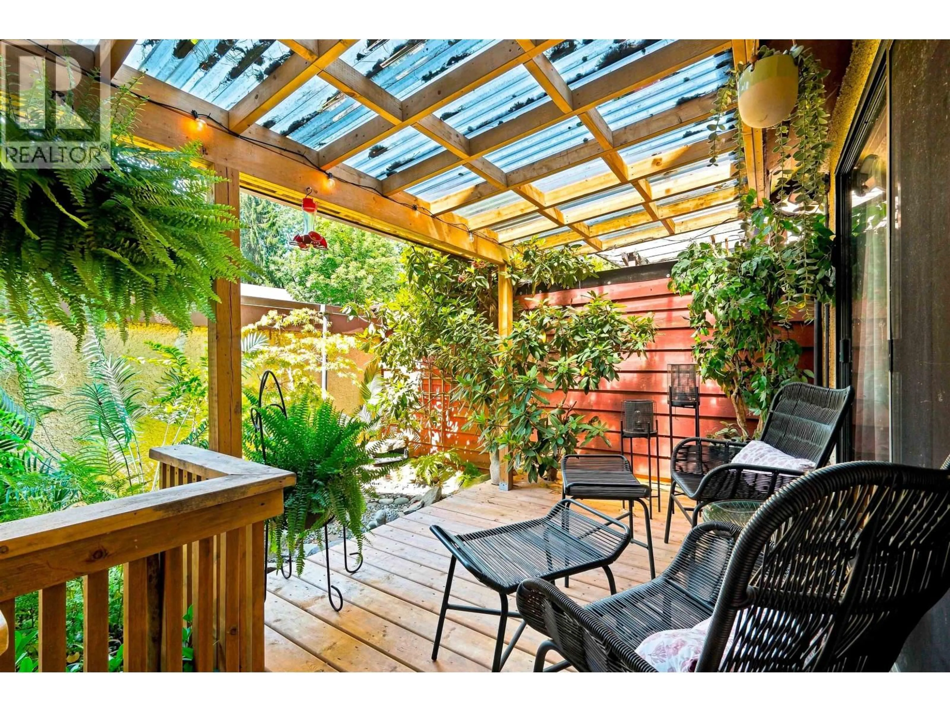 Patio, street for 4698 GARDEN GROVE DRIVE, Burnaby British Columbia V5G3V3