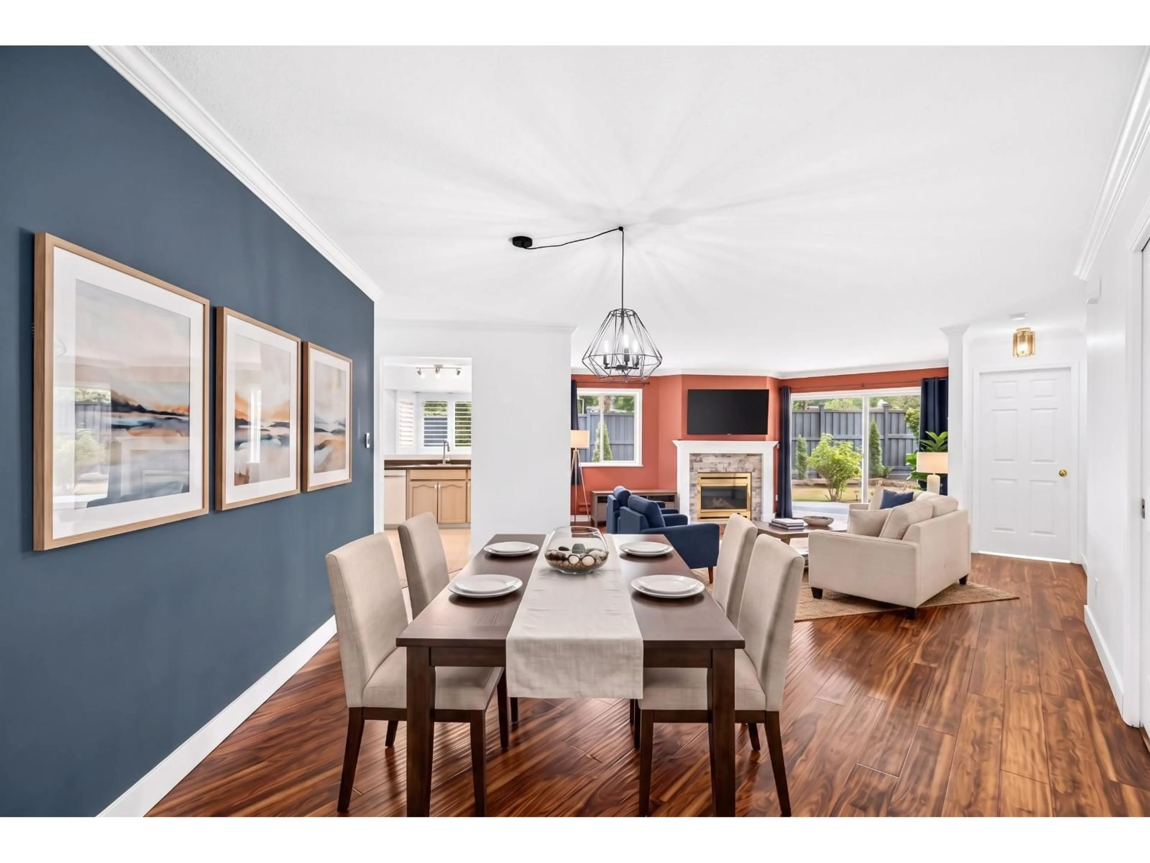 Dining room, wood/laminate floor for 505 - 19645 64 AVENUE, Langley British Columbia V2Y1L2
