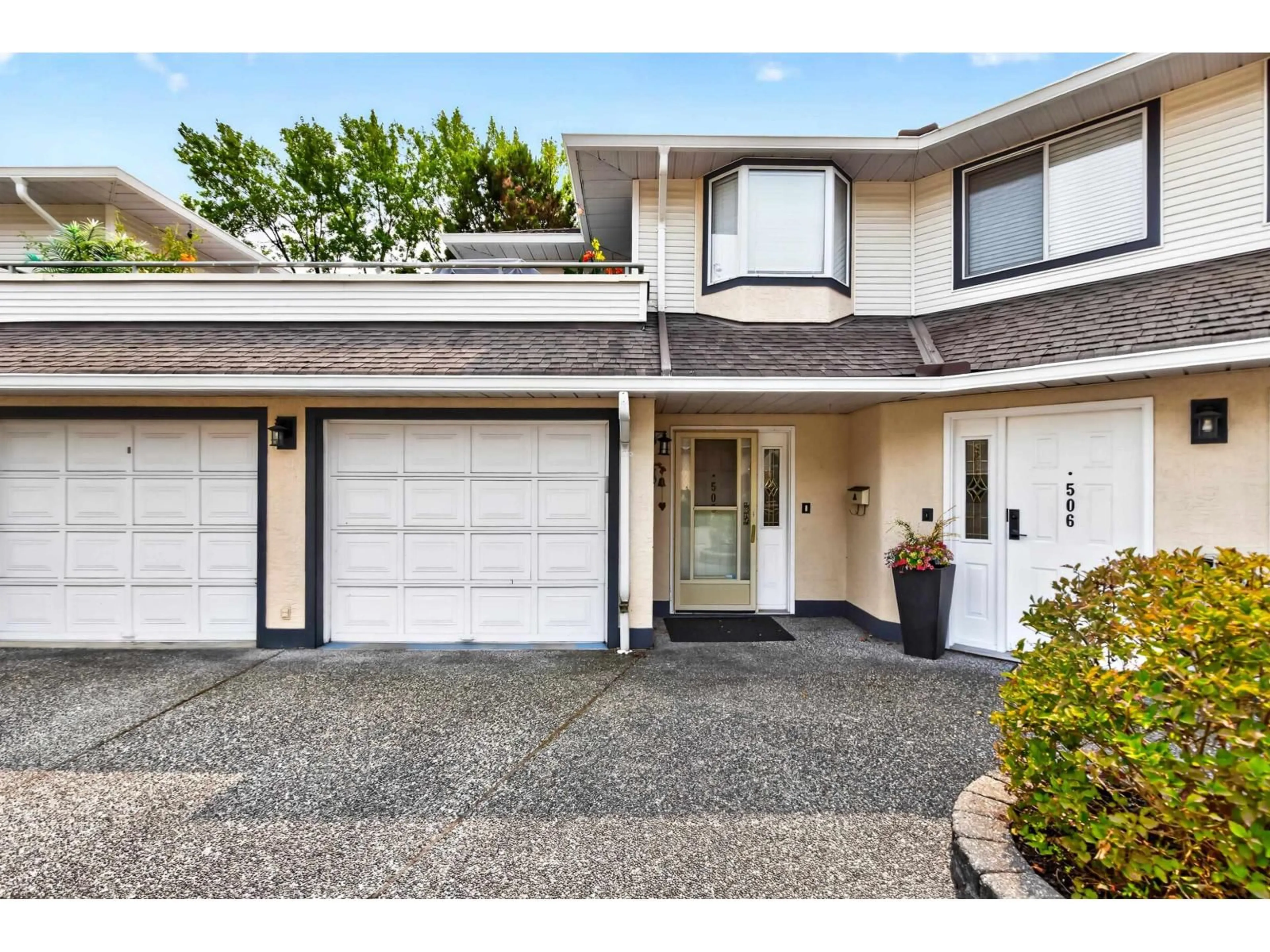 Home with vinyl exterior material, street for 505 - 19645 64 AVENUE, Langley British Columbia V2Y1L2