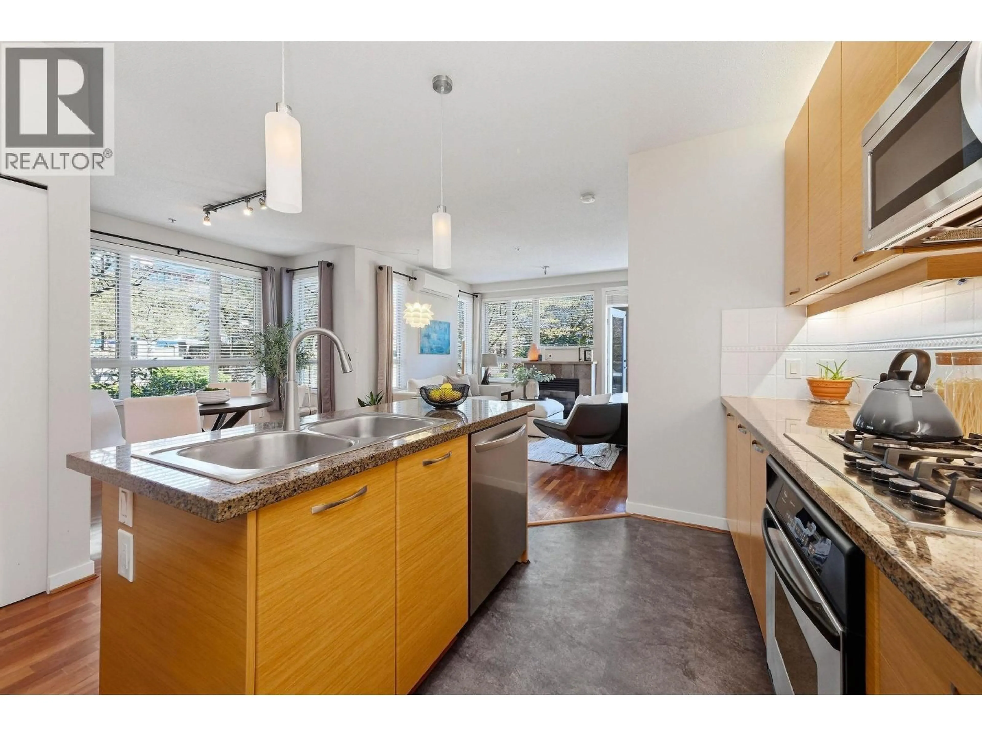 Open concept kitchen, unknown for 223 - 530 RAVEN WOODS DRIVE, North Vancouver British Columbia V7G2T5