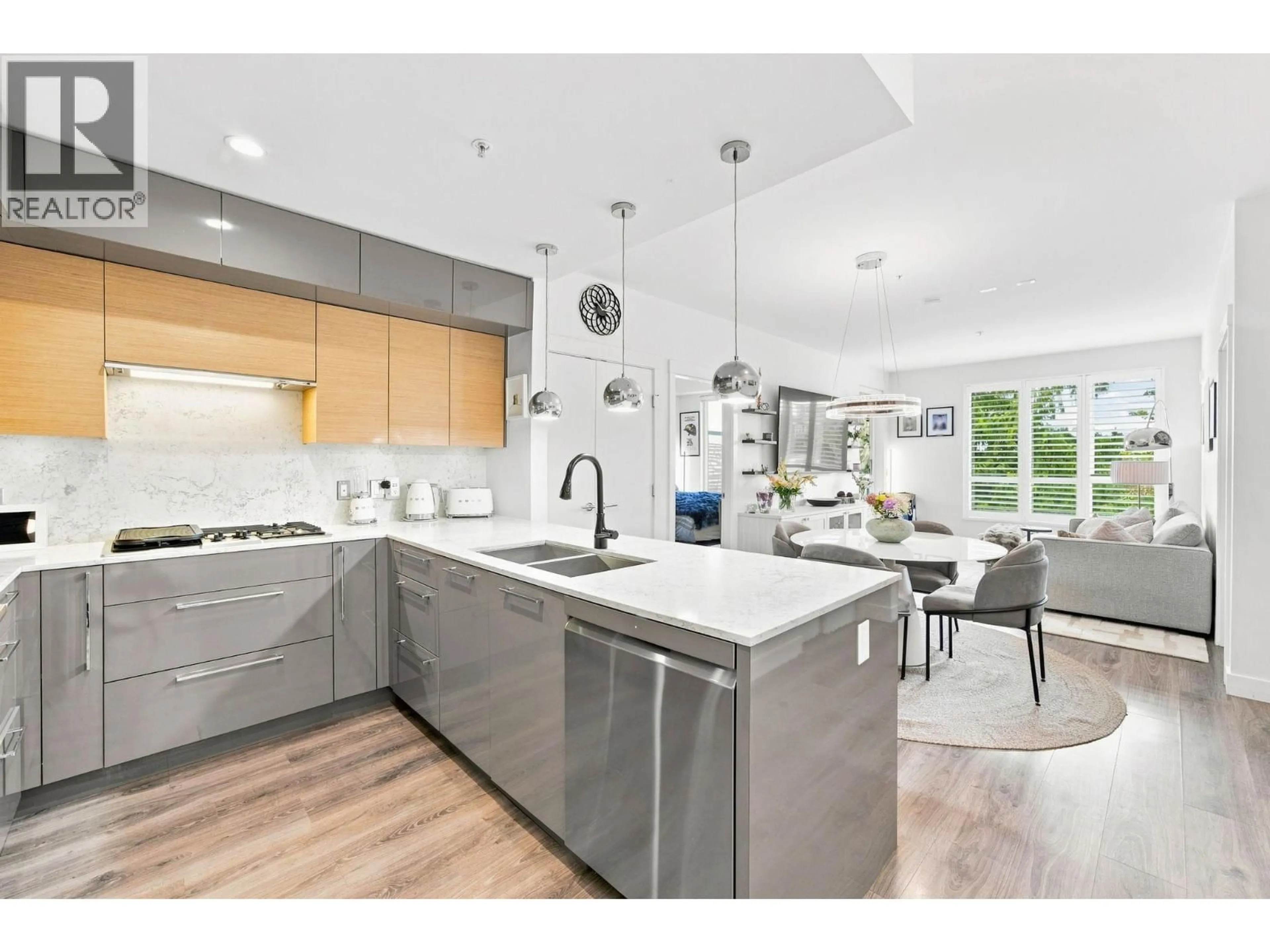 Open concept kitchen, unknown for 401 - 1327 DRAYCOTT ROAD, North Vancouver British Columbia V7J1W1