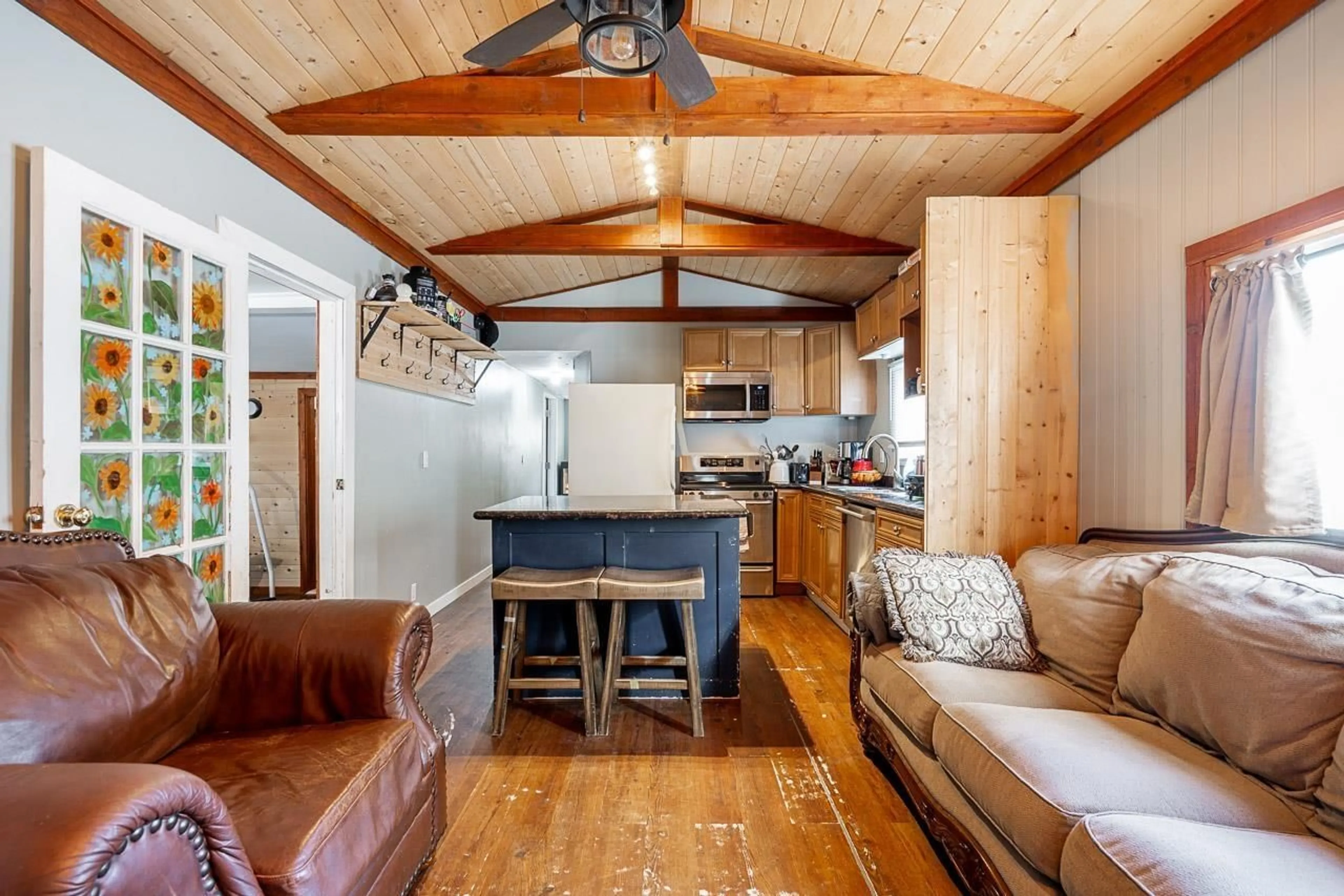 Open concept kitchen, wood/laminate floor for 1 - 10235 BEAVER DRIVE, Chilliwack British Columbia V0X1X1