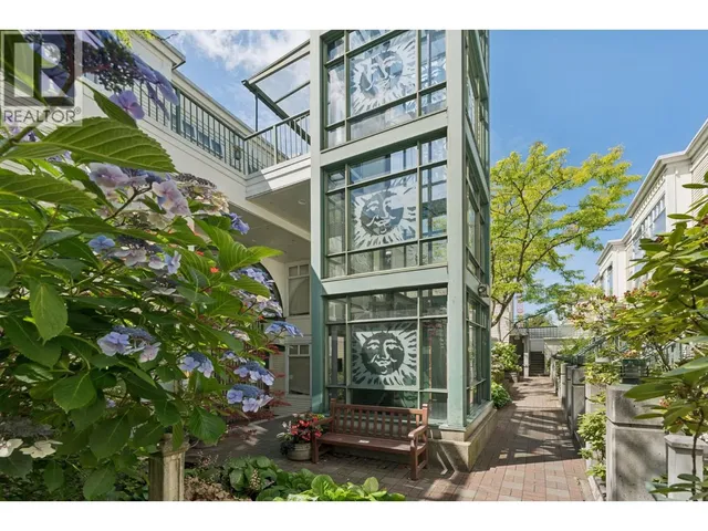410 - 3727 10TH AVENUE, Vancouver 3