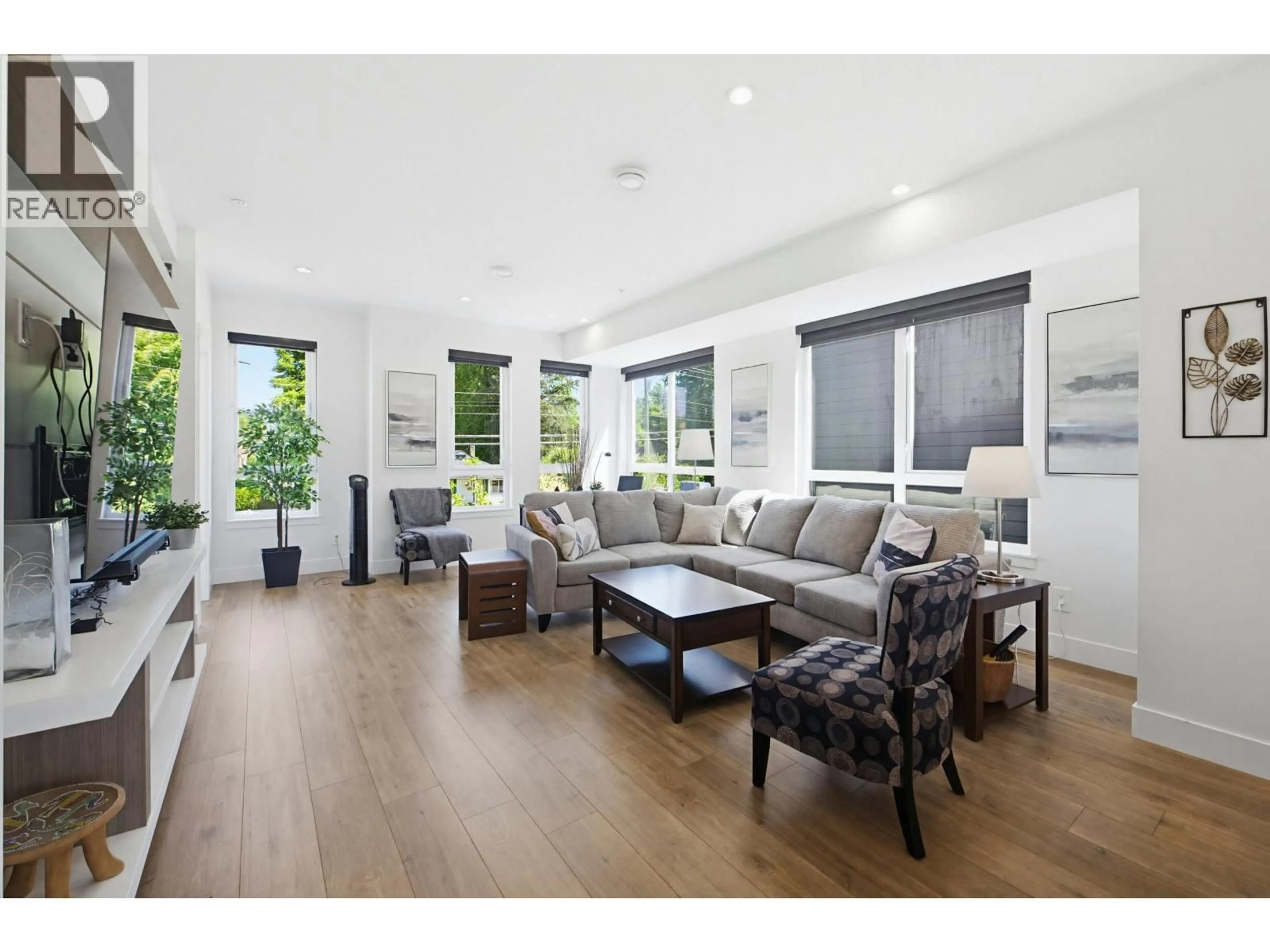 Living room with furniture, wood/laminate floor for 5 - 11851 232 STREET, Maple Ridge British Columbia V2X6S8