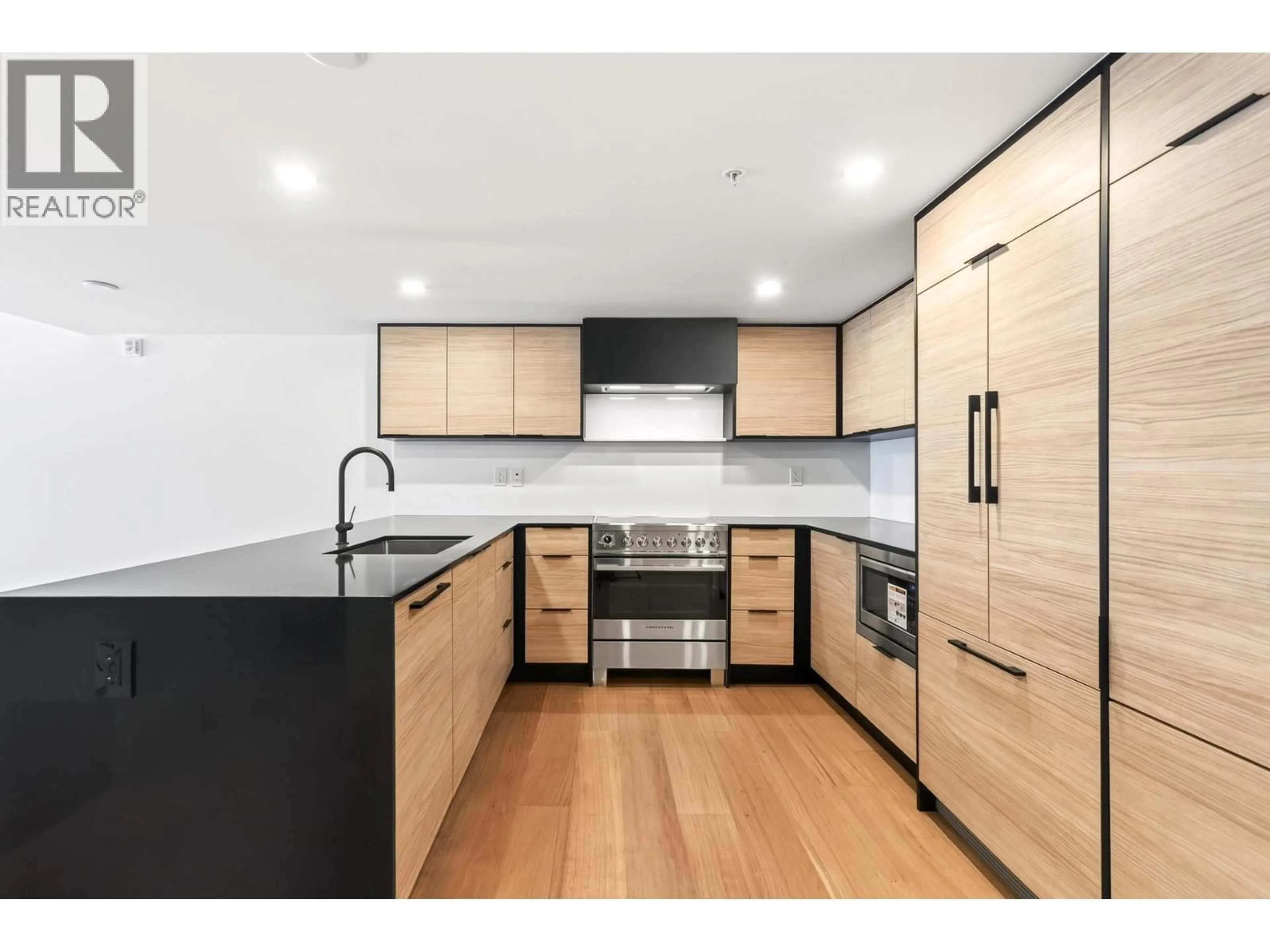 Unknown for 103 - 6485 MANITOBA STREET, Vancouver British Columbia V5Y0P7