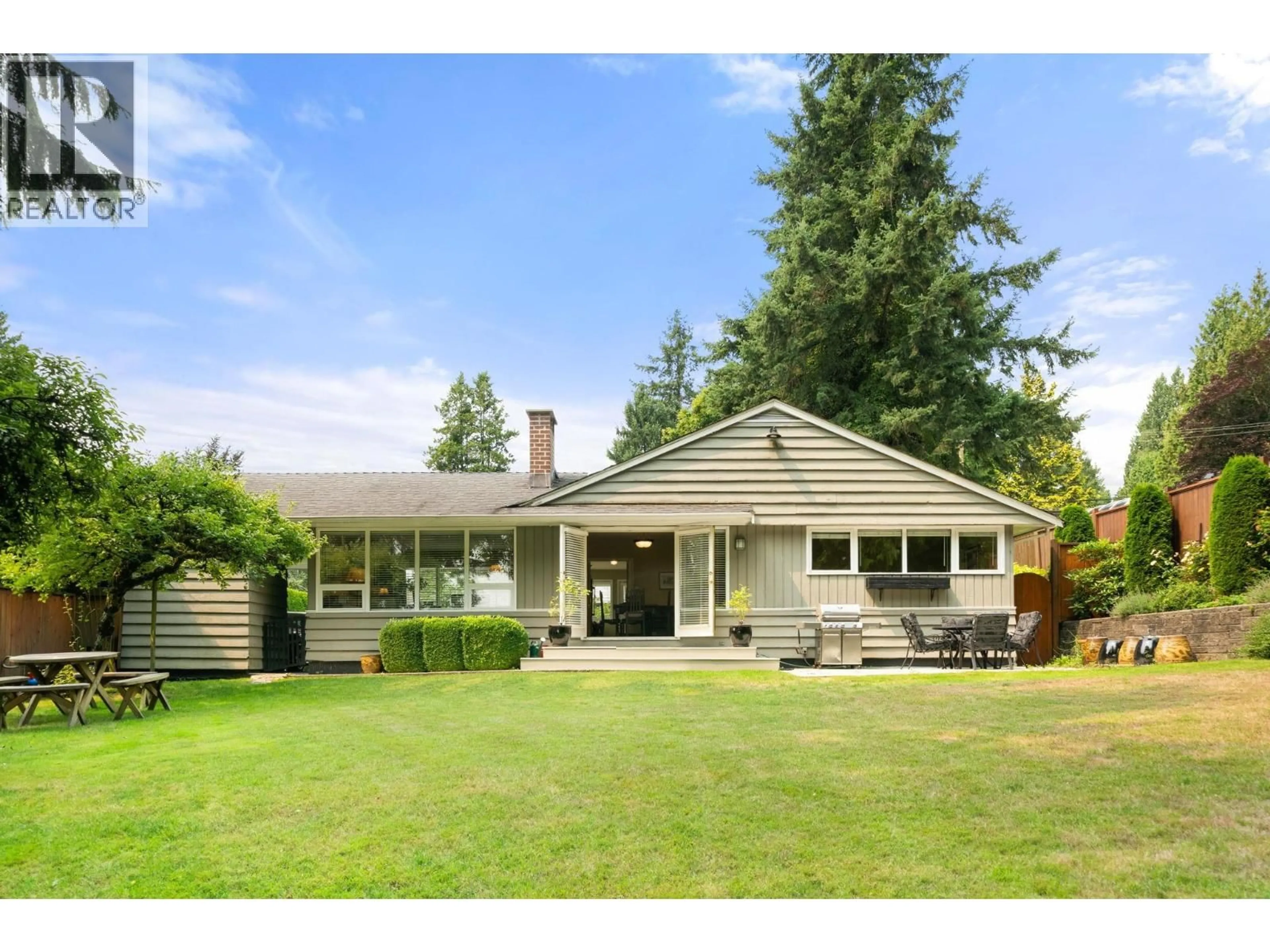 Home with vinyl exterior material, street for 3046 PRINCESS AVENUE, North Vancouver British Columbia V7N2C8