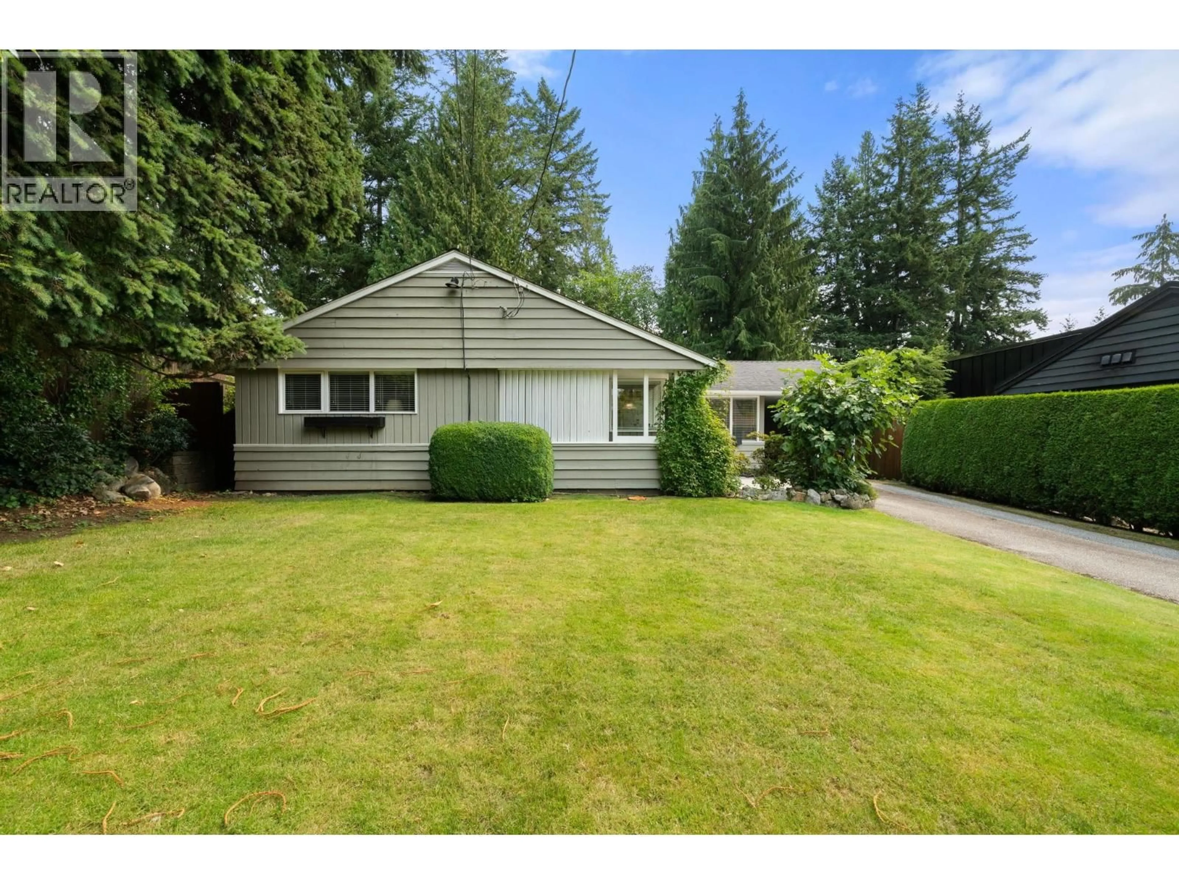 Home with vinyl exterior material, street for 3046 PRINCESS AVENUE, North Vancouver British Columbia V7N2C8