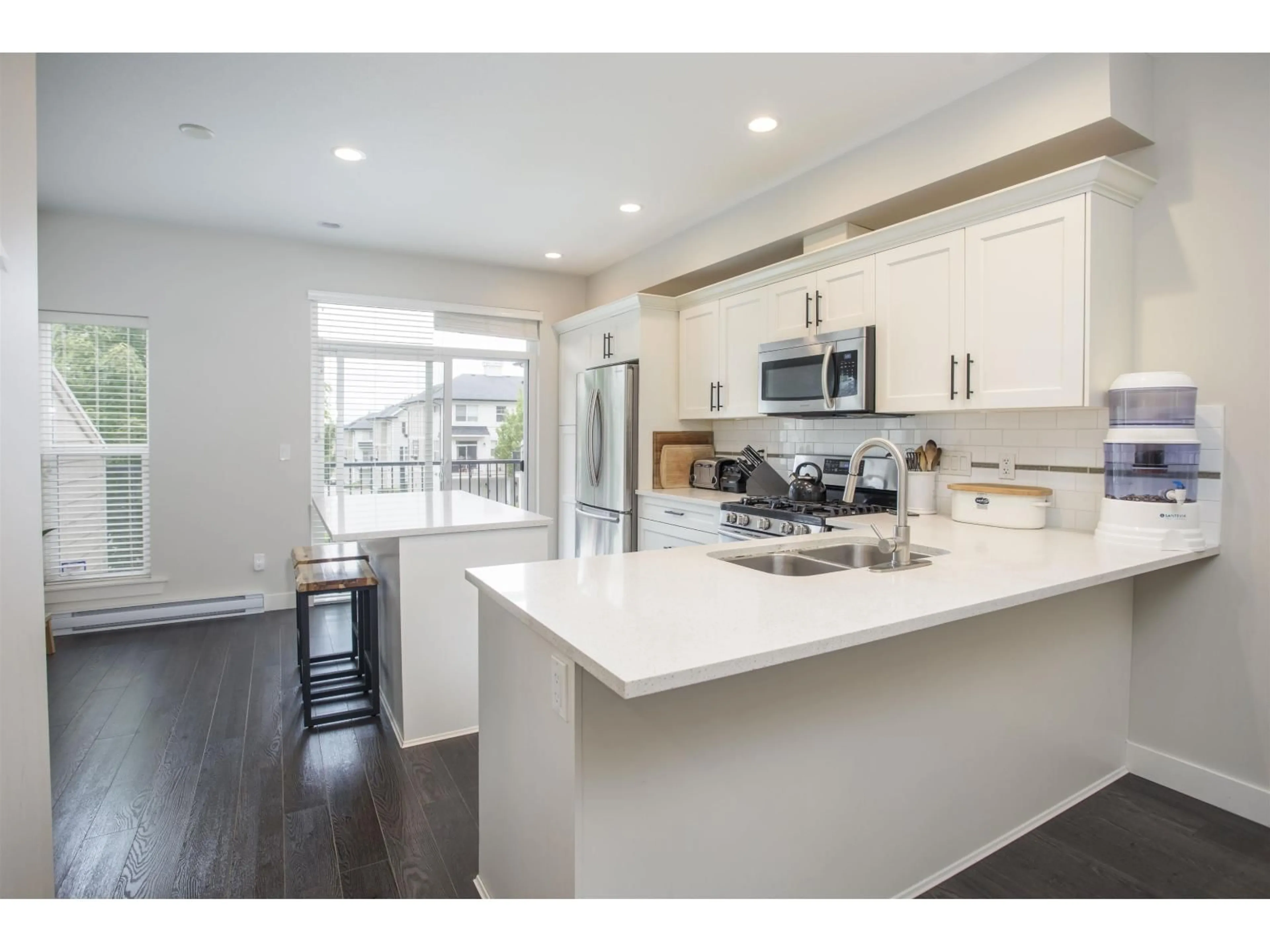 Open concept kitchen, unknown for 43 - 2469 164 STREET, Surrey British Columbia V3Z3T4