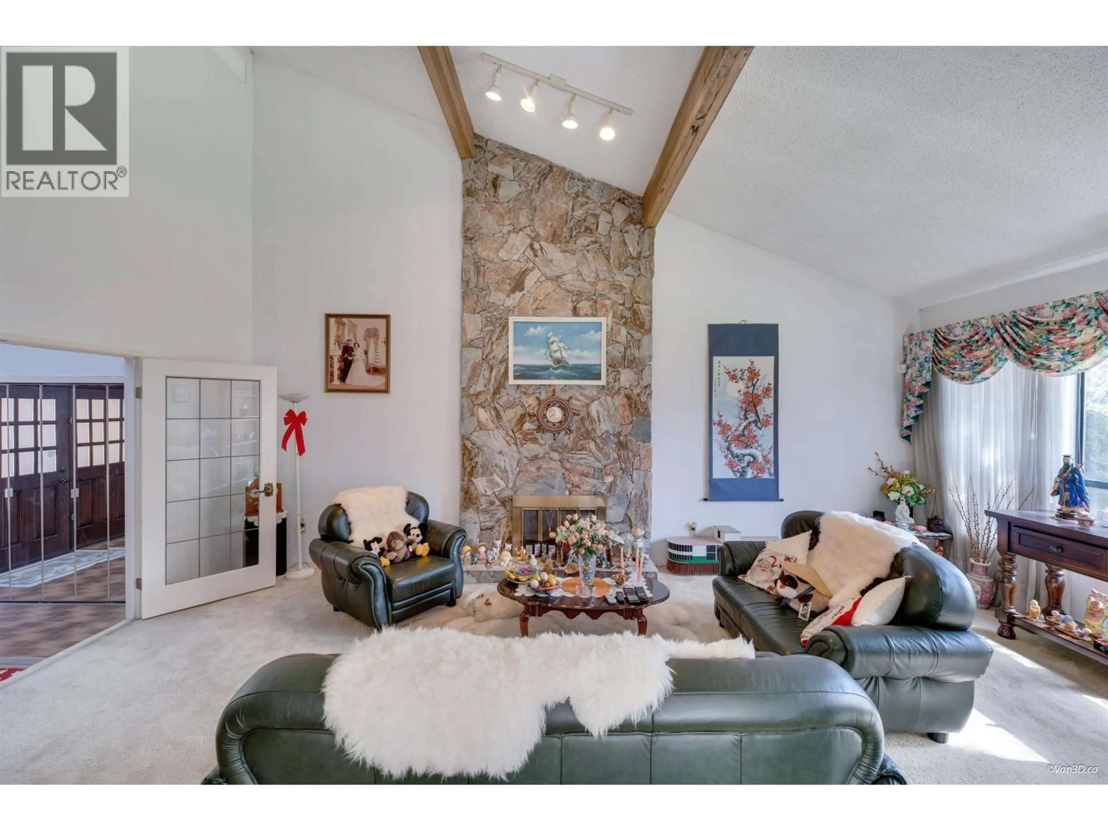 Living room with furniture, ceramic/tile floor for 10613 YARMISH DRIVE, Richmond British Columbia V7E5E6