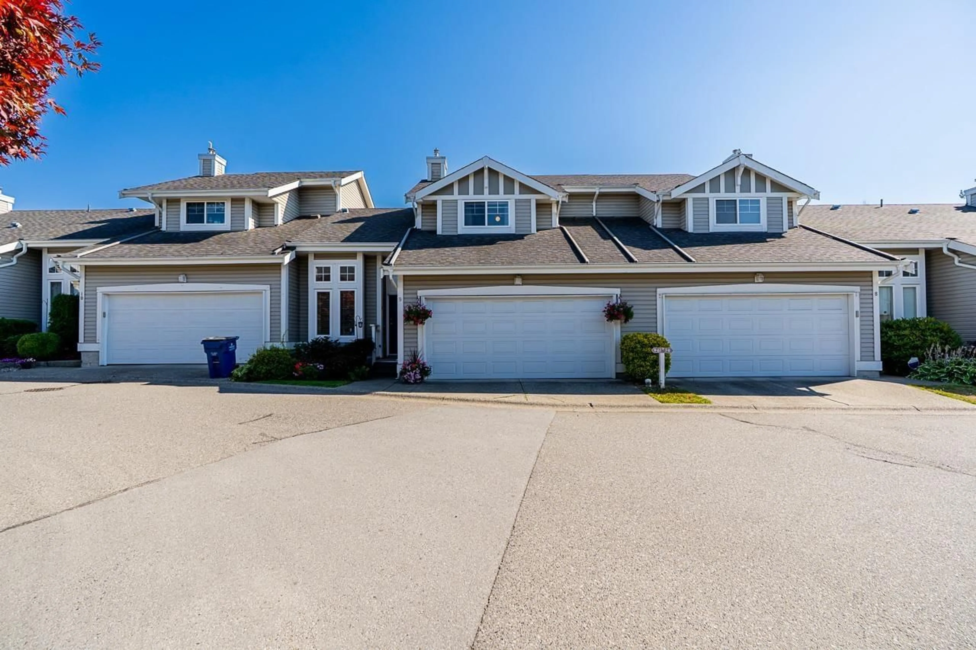 A pic from outside/outdoor area/front of a property/back of a property/a pic from drone, street for 9 - 20788 87 AVENUE, Langley British Columbia V1M3W7