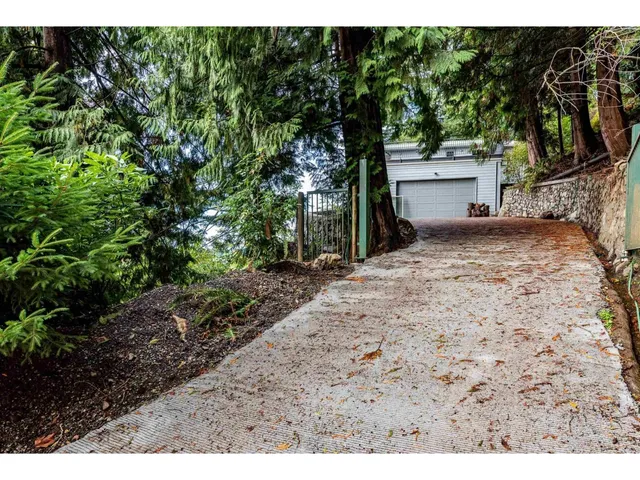 47005 YALE ROAD, Chilliwack 3