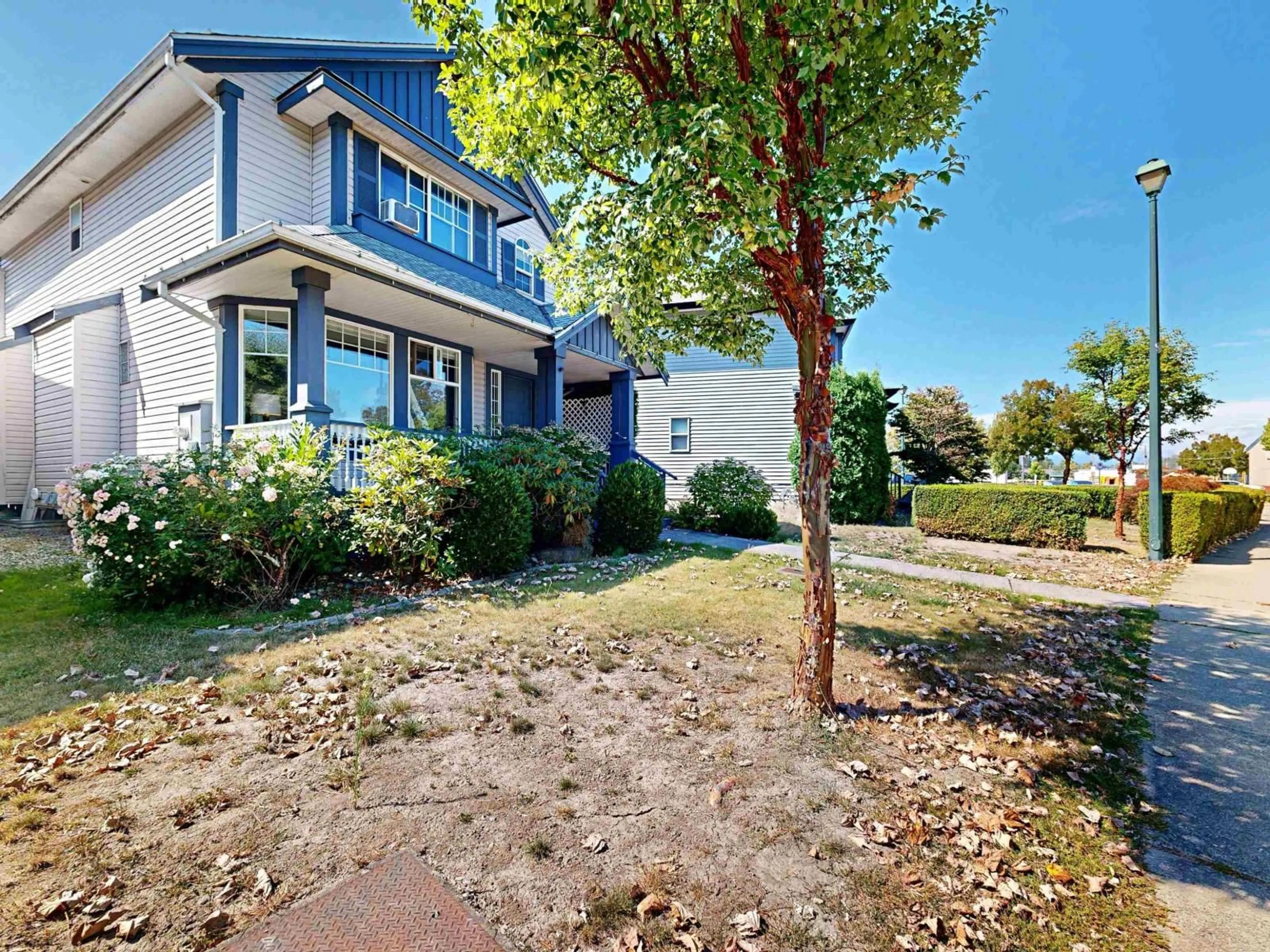 A pic from outside/outdoor area/front of a property/back of a property/a pic from drone, street for 6495 186 STREET, Surrey British Columbia V3S8S6