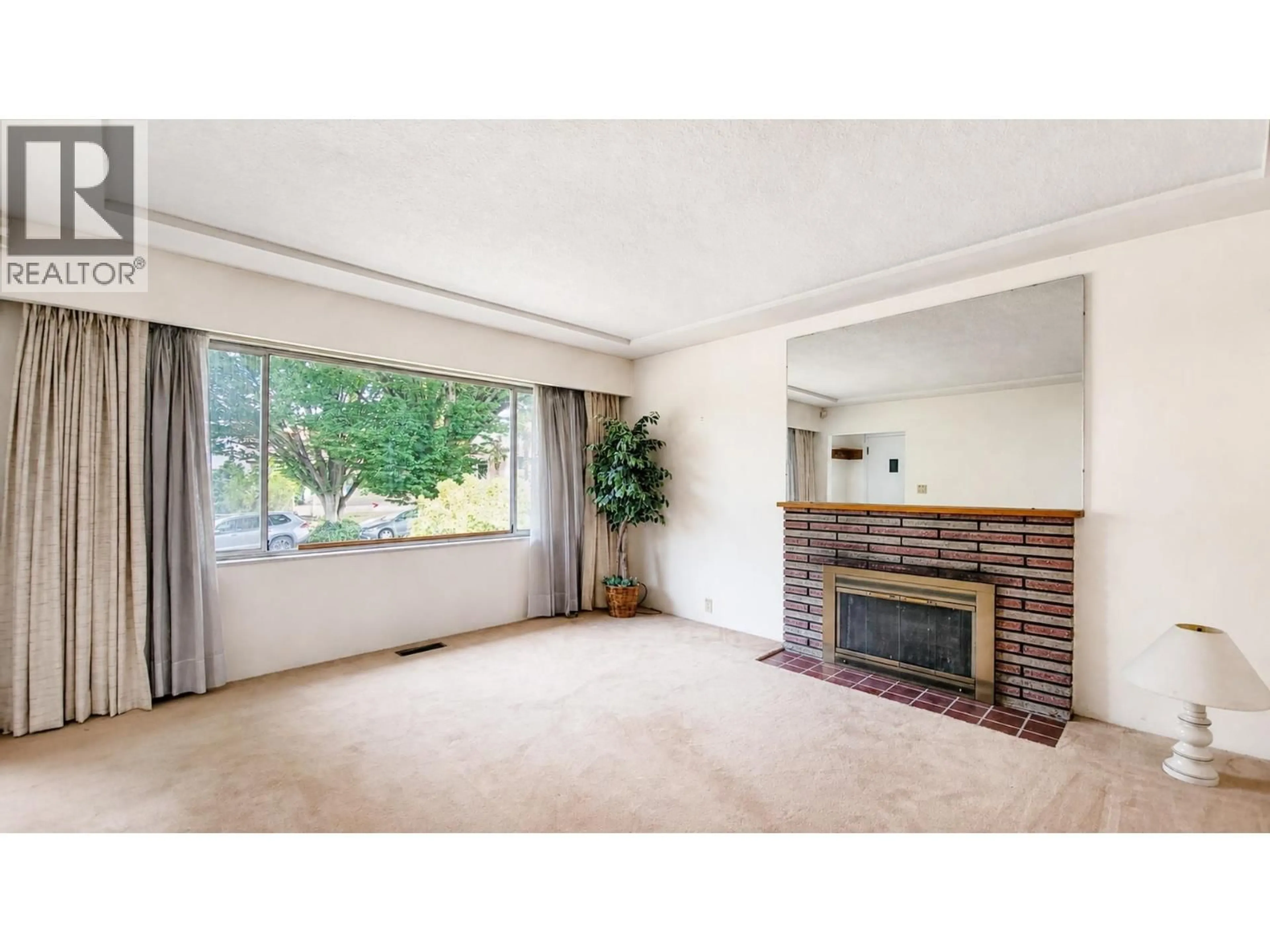 Living room with furniture, unknown for 2748 6TH AVENUE, Vancouver British Columbia V5M1R5