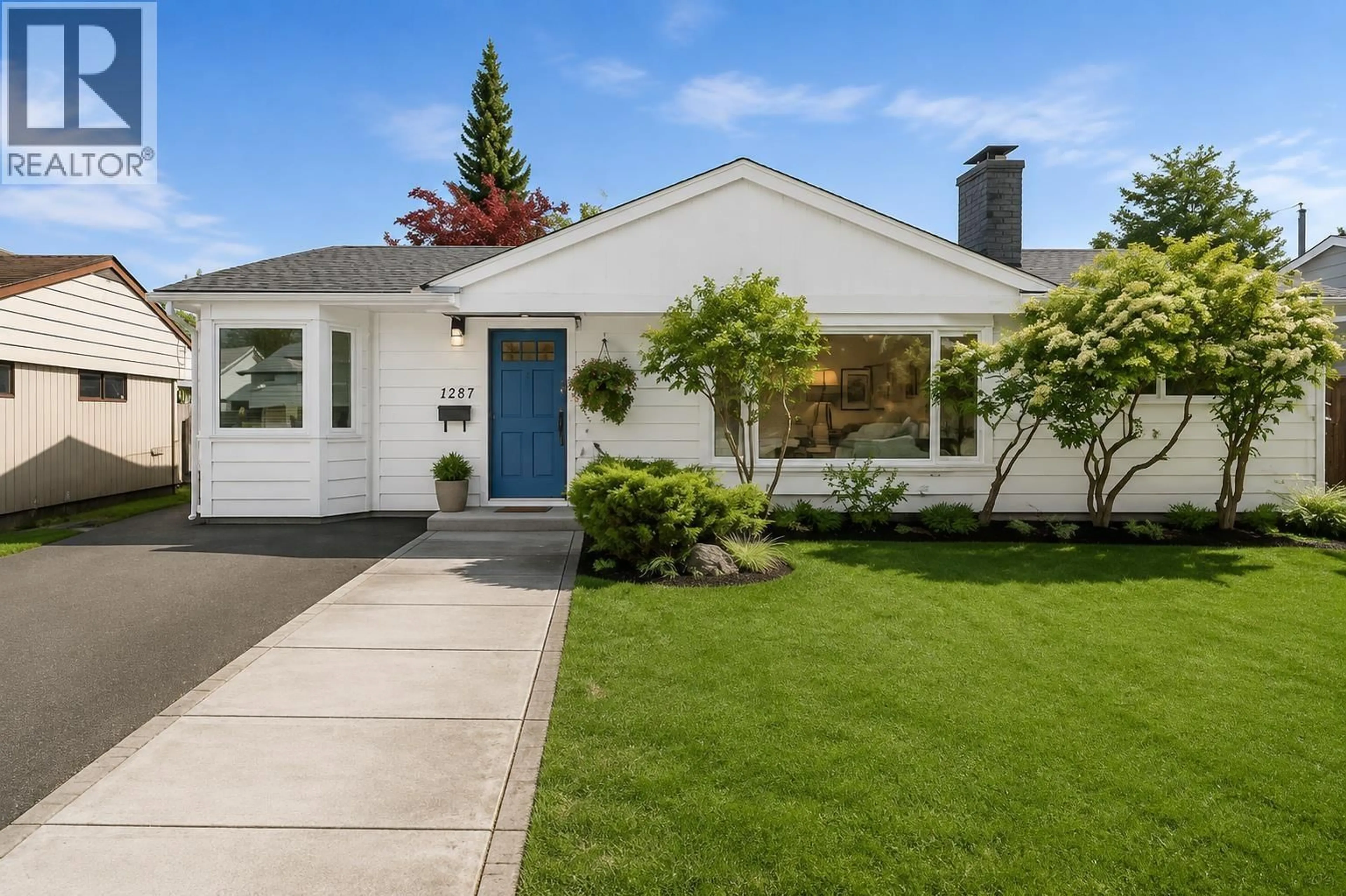 Home with vinyl exterior material, street for 1287 W 15TH STREET, North Vancouver British Columbia V7P1N1