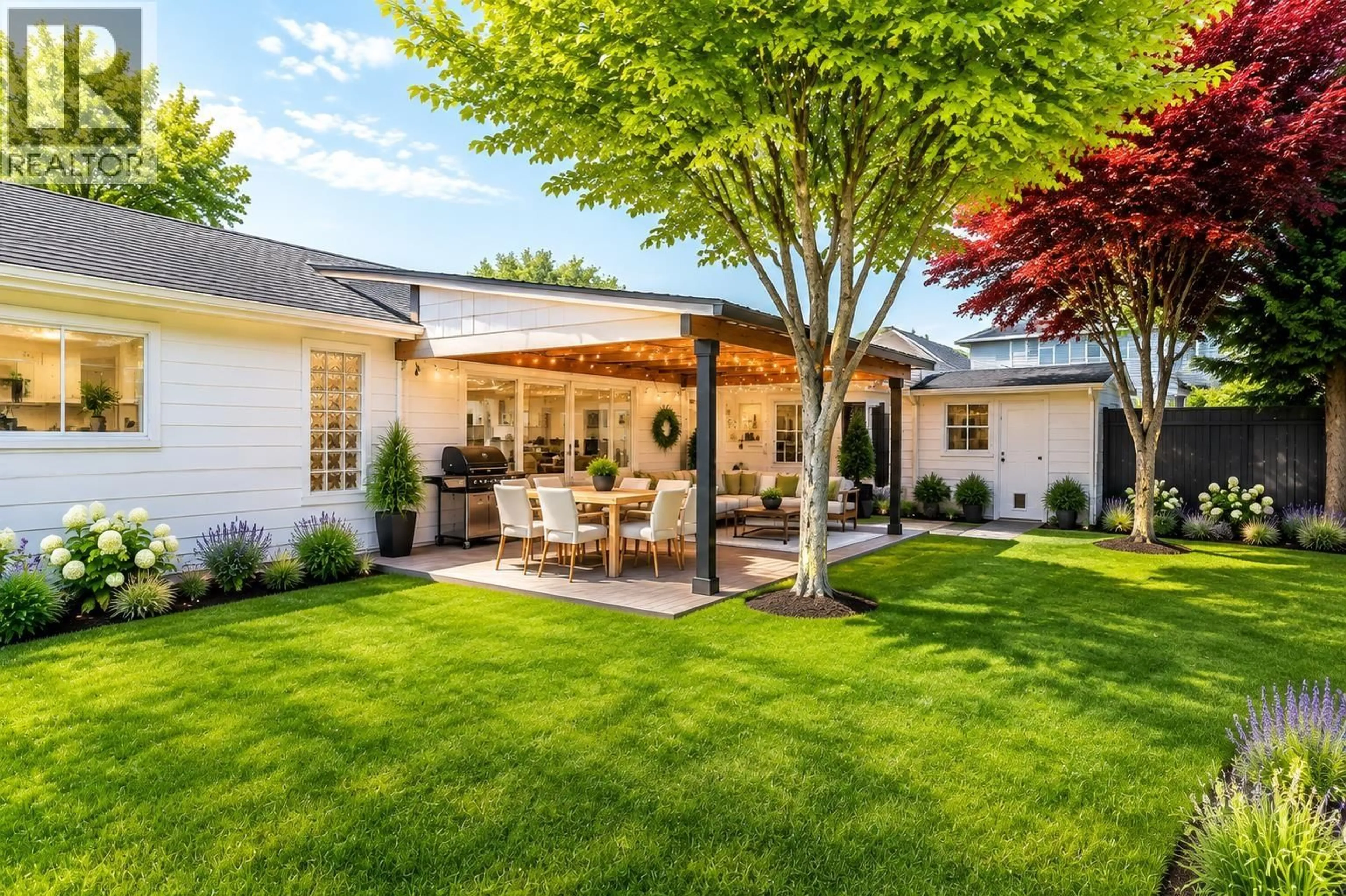 Patio, street for 1287 W 15TH STREET, North Vancouver British Columbia V7P1N1