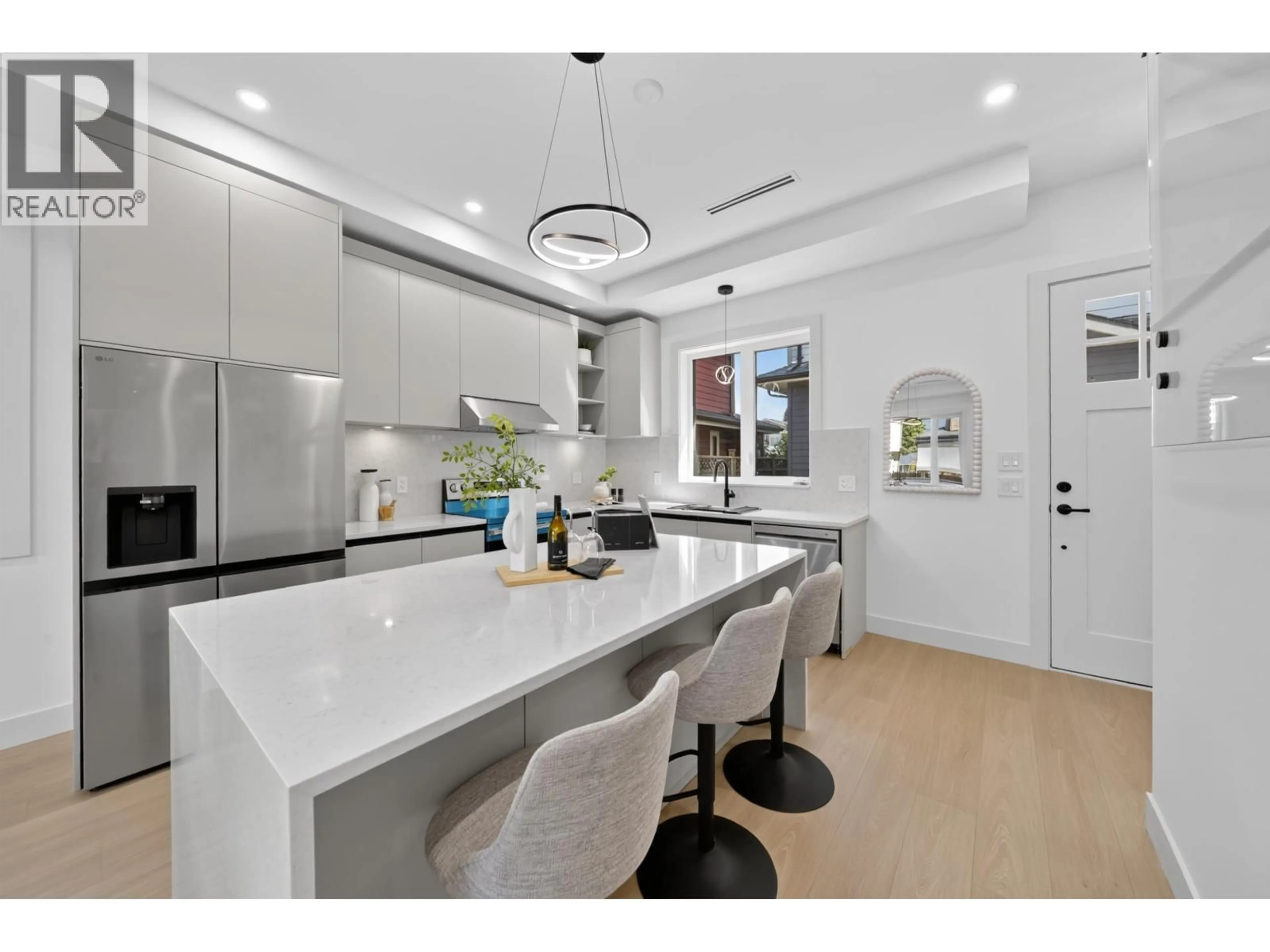 Open concept kitchen, ceramic/tile floor for 4 - 655 CARNEGIE STREET, Burnaby British Columbia V5B1Y2