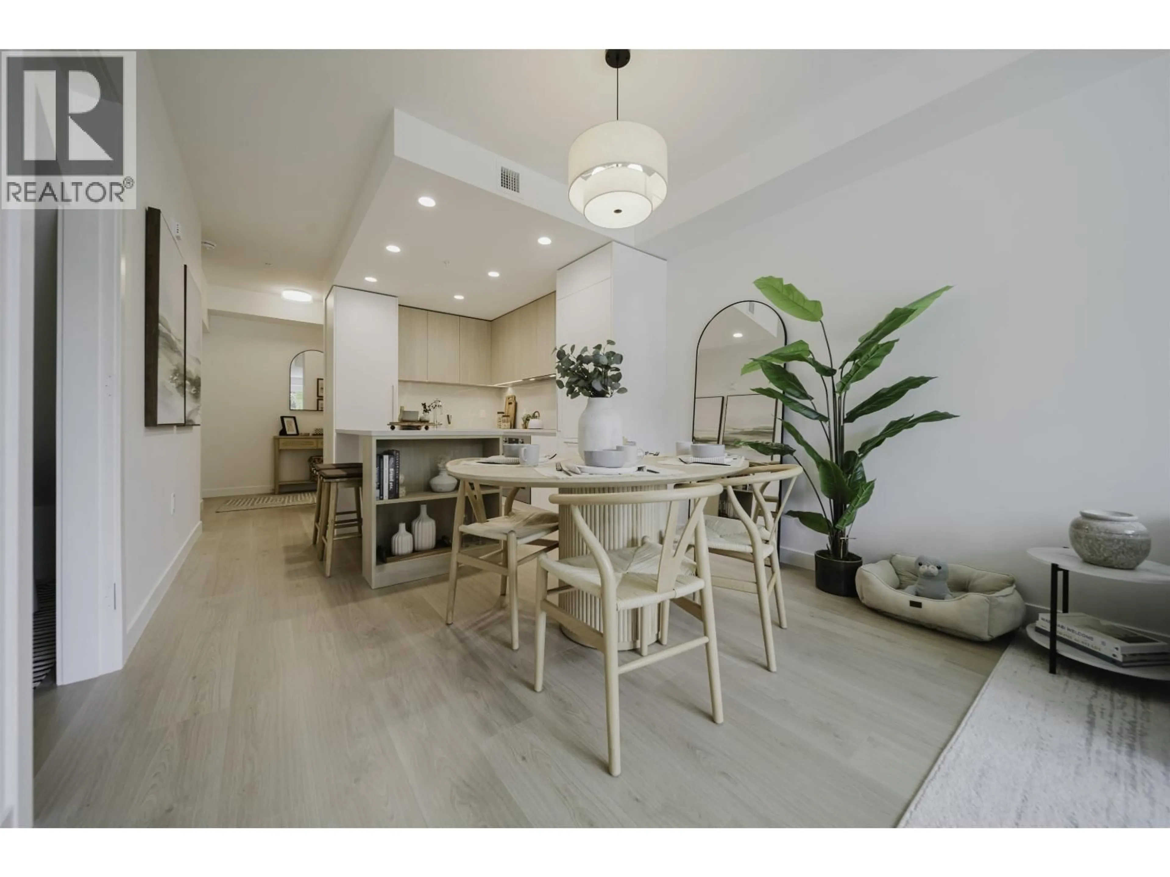 Dining room, ceramic/tile floor for 106 - 595 KEMSLEY AVENUE, Coquitlam British Columbia V3J0T4