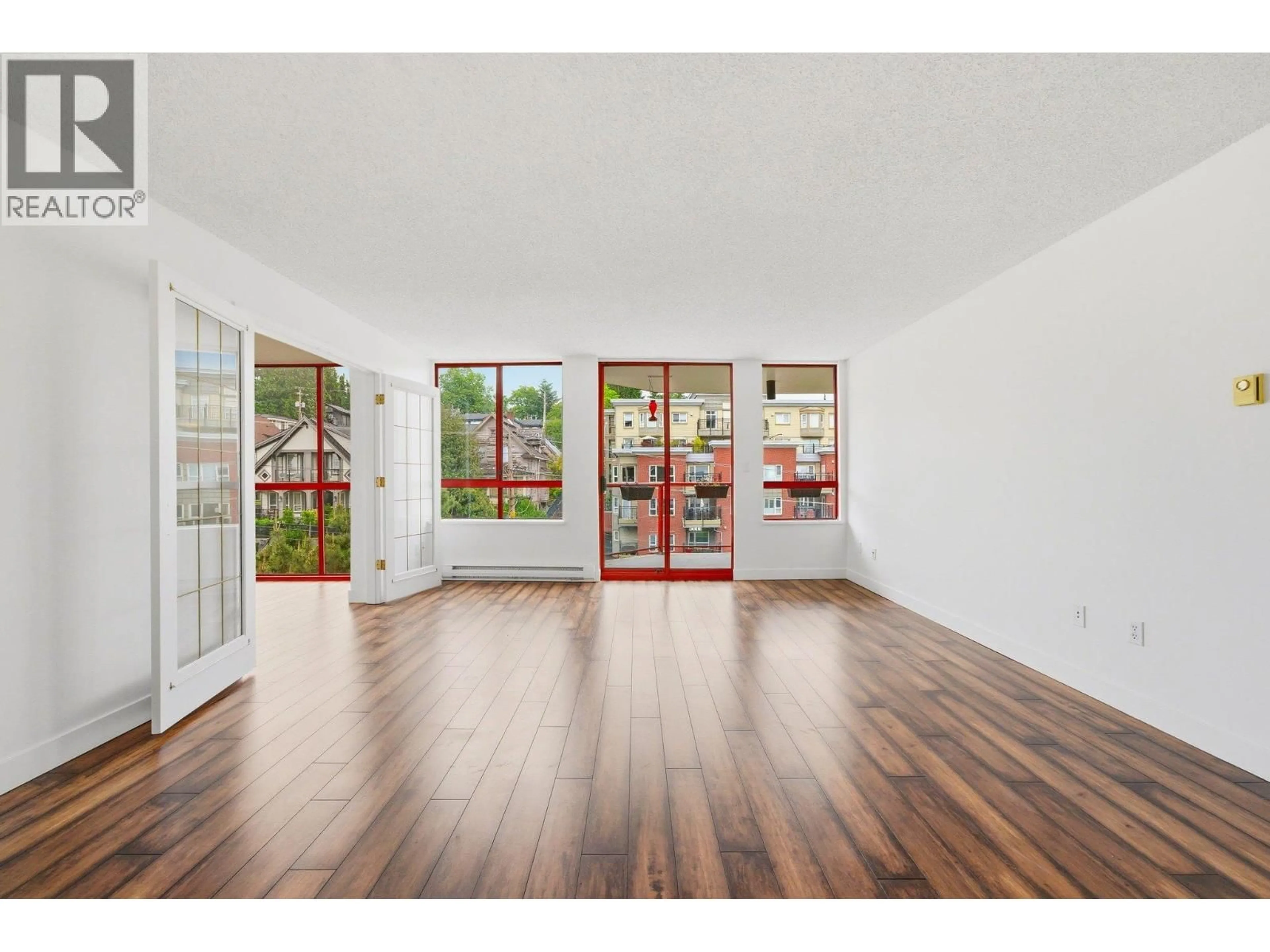 Unknown for 904 - 220 ELEVENTH STREET, New Westminster British Columbia V3M6N9