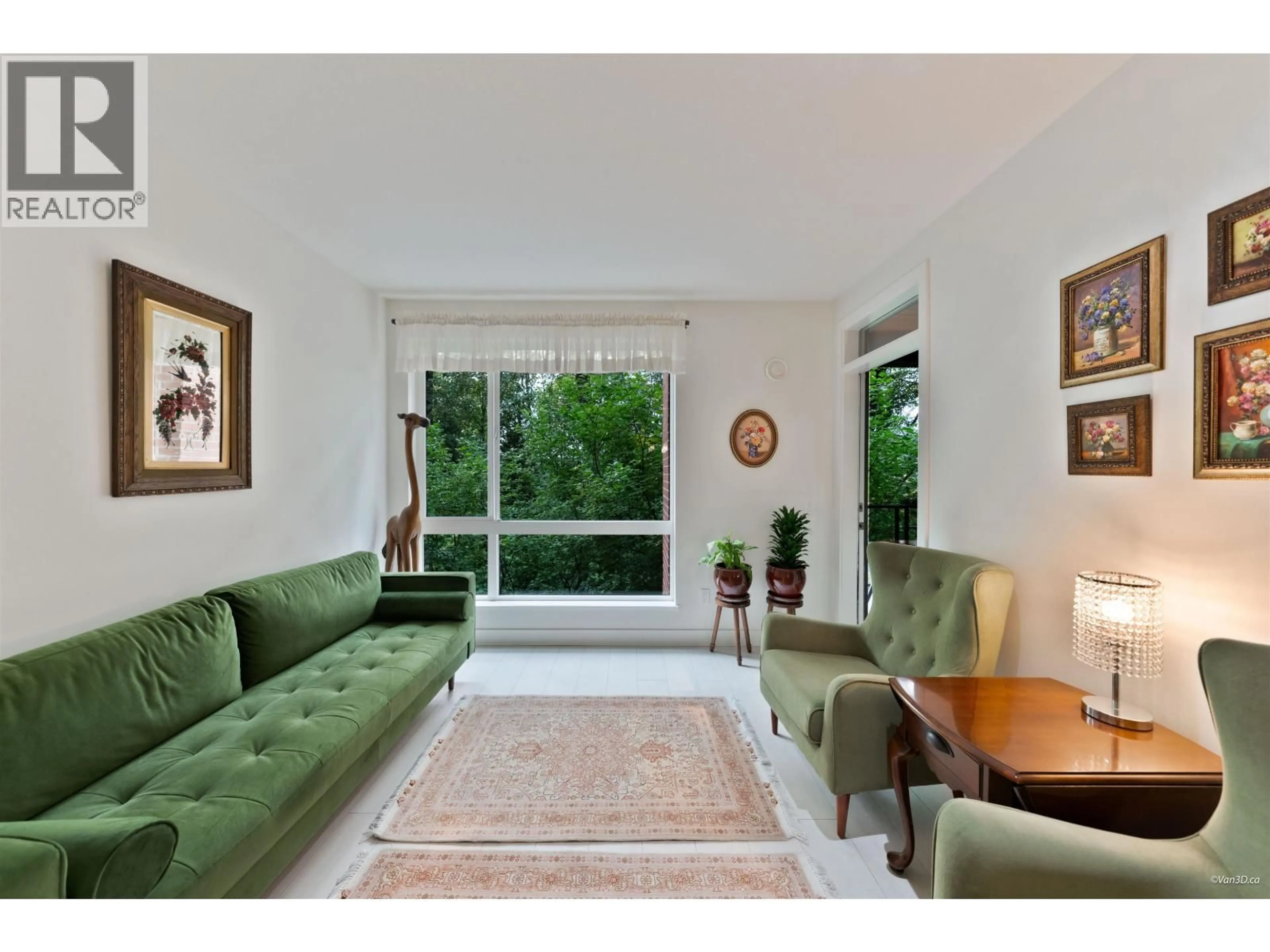 Living room with furniture, unknown for 205 - 733 3RD STREET, North Vancouver British Columbia V7M0C8