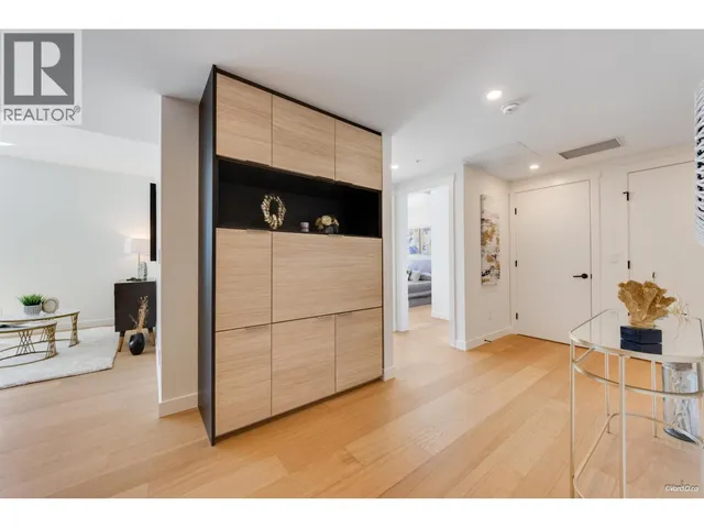 302 - 6485 MANITOBA STREET, Vancouver 3