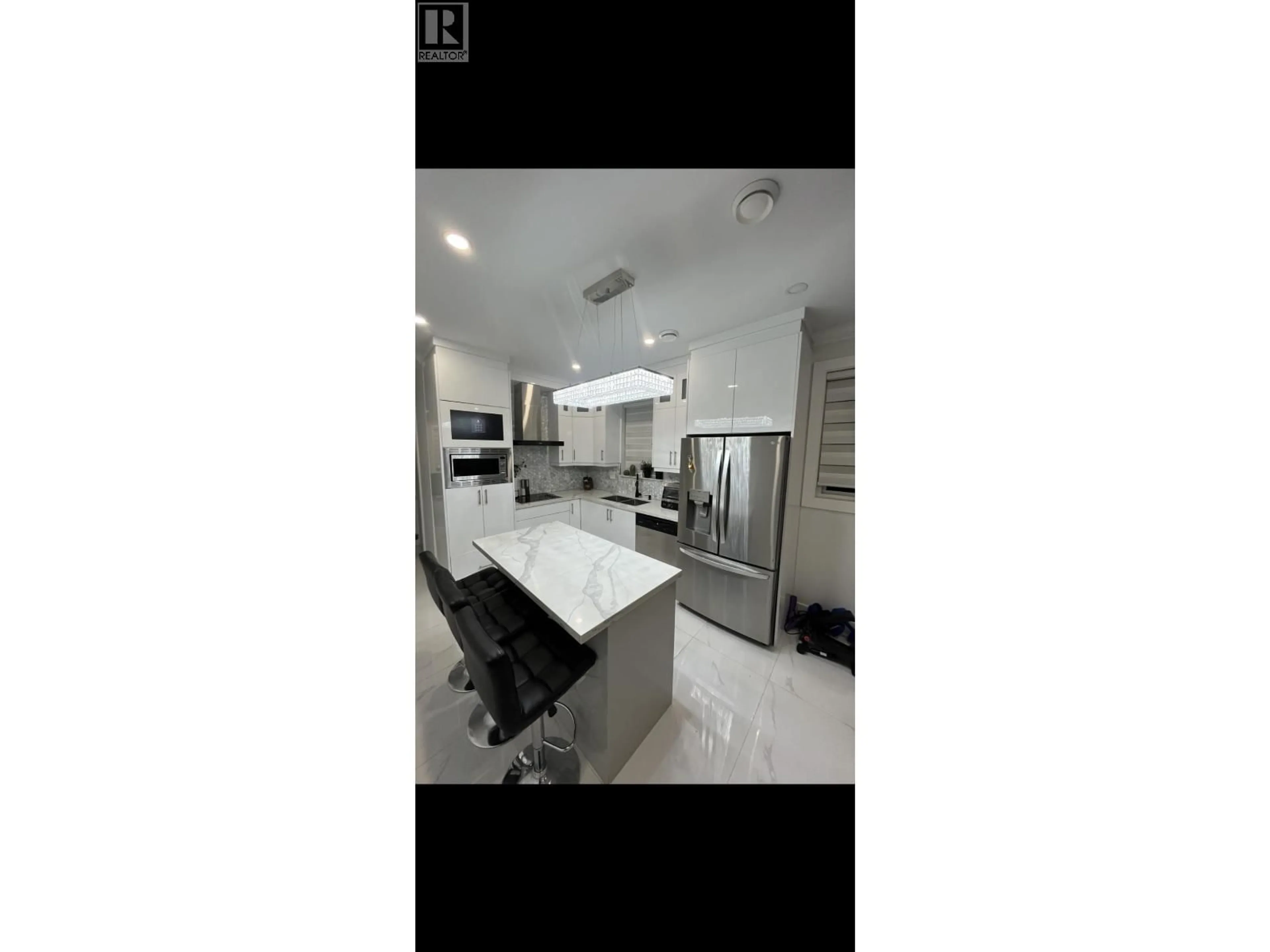 Unknown for 1006 SALTER STREET, New Westminster British Columbia V3M5A6