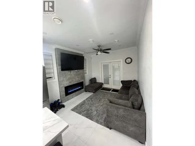 1006 SALTER STREET, New Westminster 5