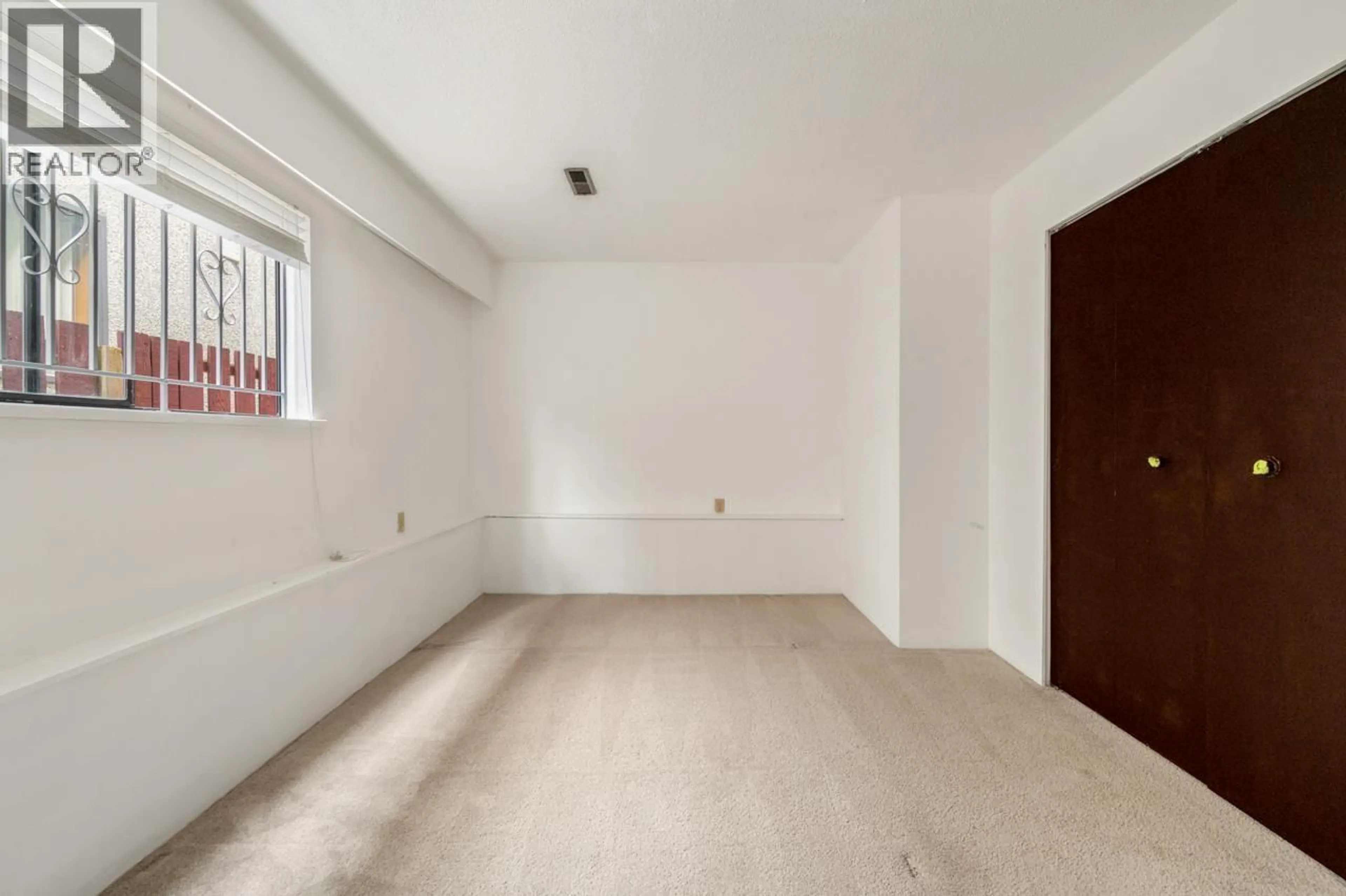 A pic of a room for 2539 34TH AVENUE, Vancouver British Columbia V5R2T1