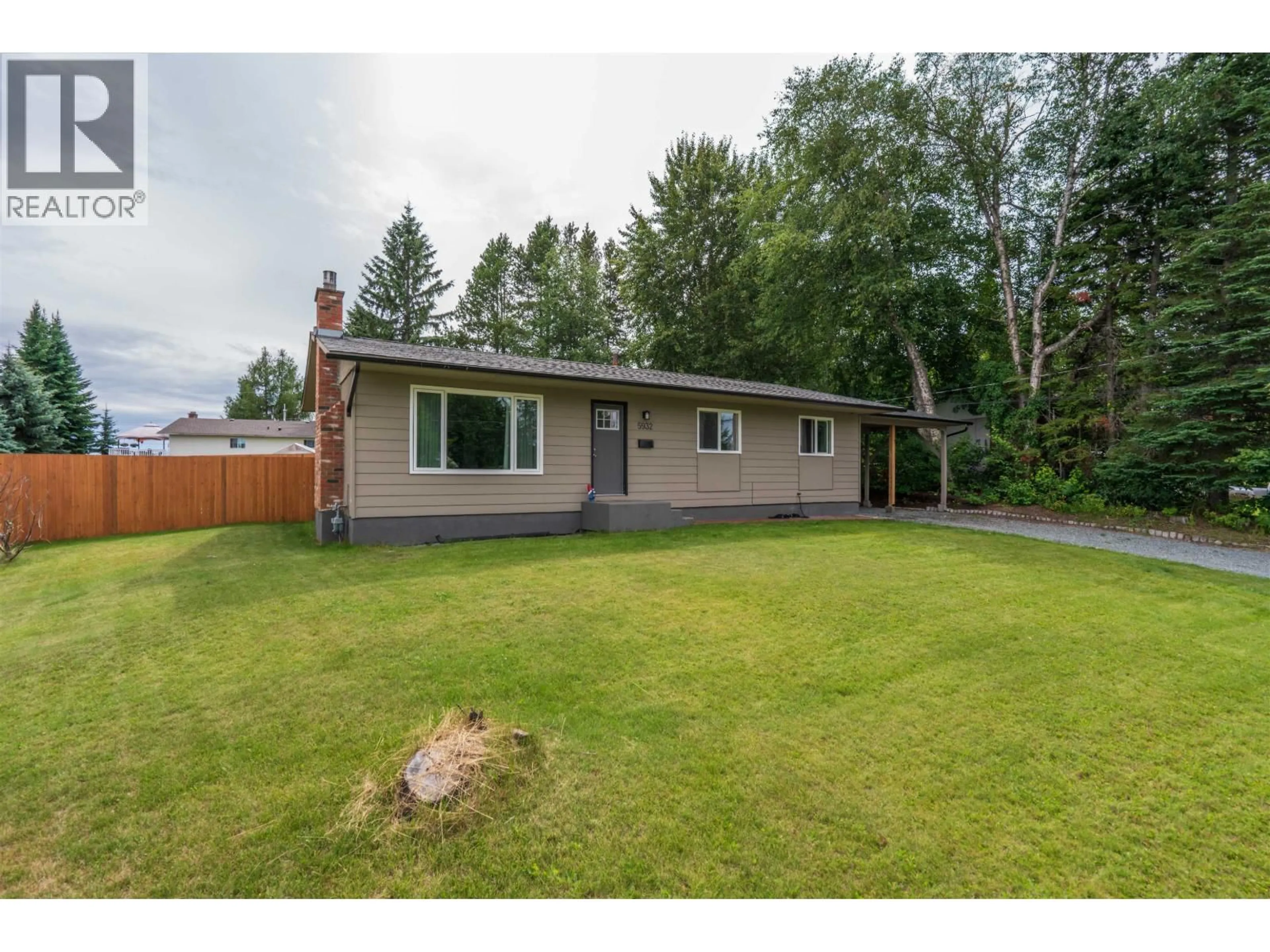 A pic from outside/outdoor area/front of a property/back of a property/a pic from drone, street for 5932 MONTGOMERY CRESCENT, Prince George British Columbia V2K2E2