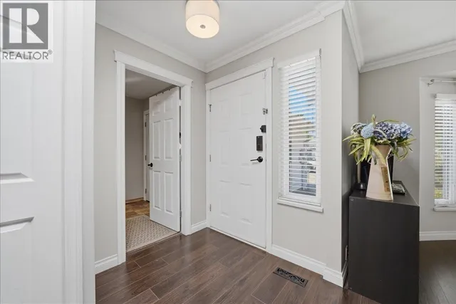 12110 BLOSSOM STREET, Maple Ridge 3