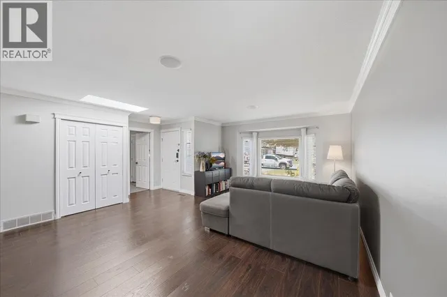 12110 BLOSSOM STREET, Maple Ridge 5