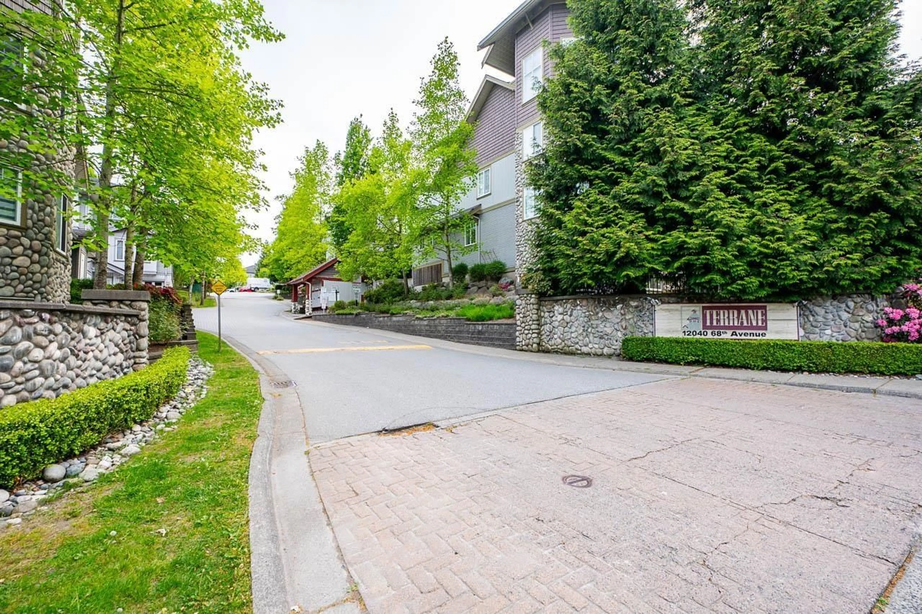 Patio, street for 159 - 12040 68 AVENUE, Surrey British Columbia V3W1P5