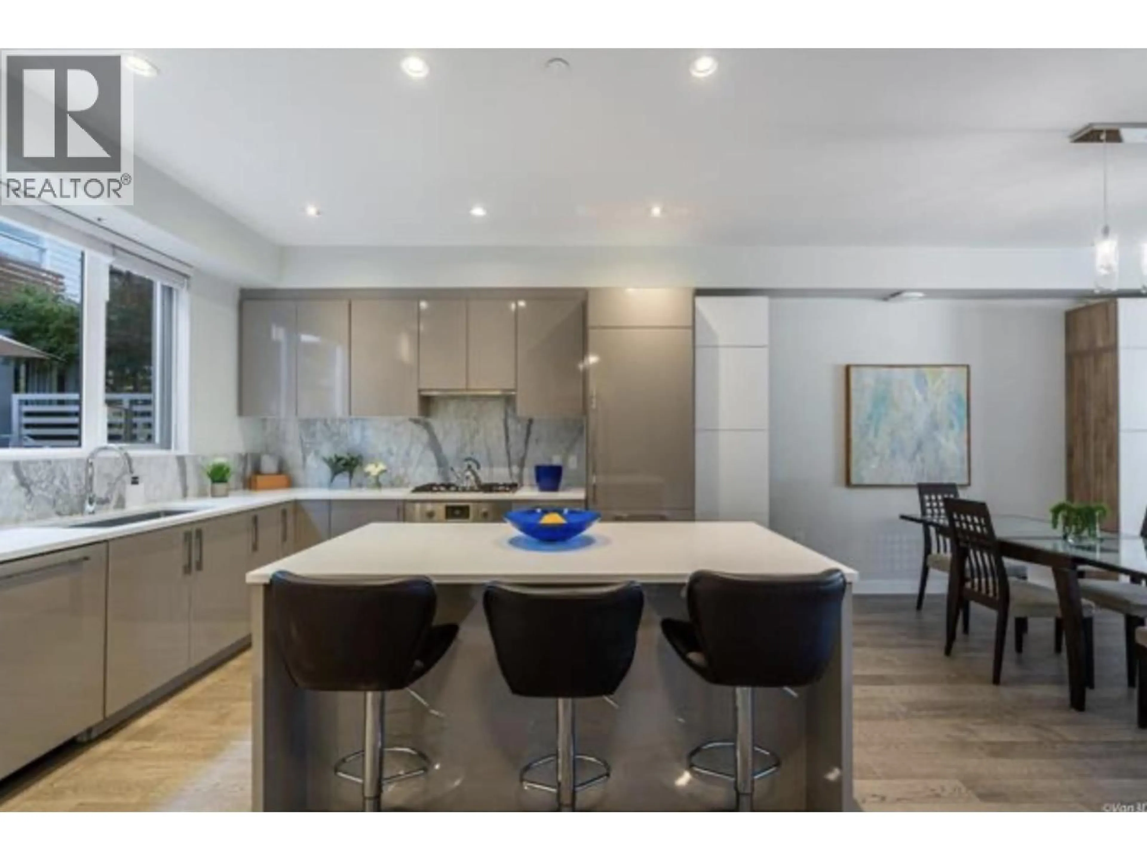 Open concept kitchen, unknown for 4066 YUKON STREET, Vancouver British Columbia V5Y0L4