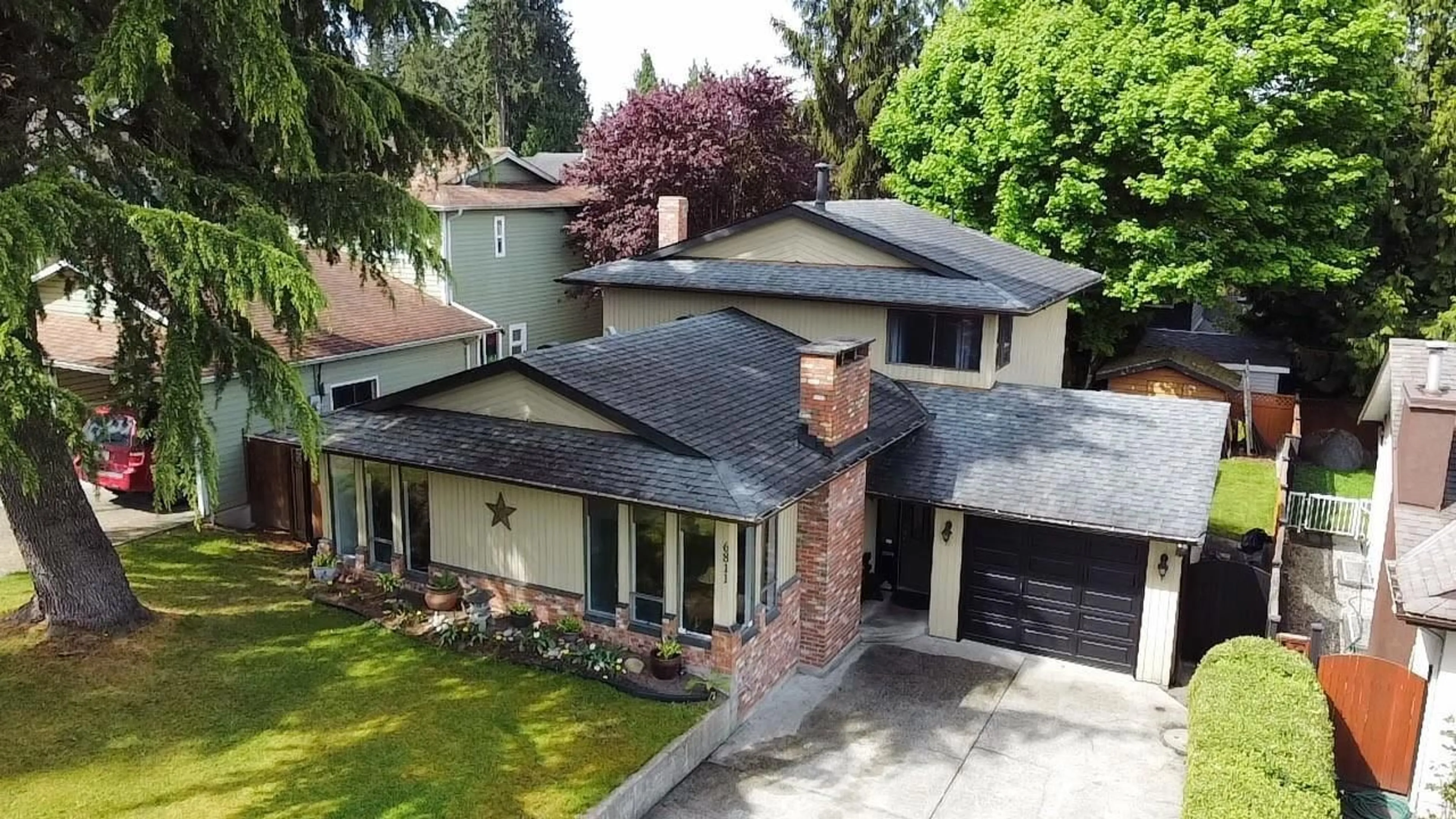 A pic from outside/outdoor area/front of a property/back of a property/a pic from drone, street for 6811 BAKER ROAD, Delta British Columbia V4E2T8
