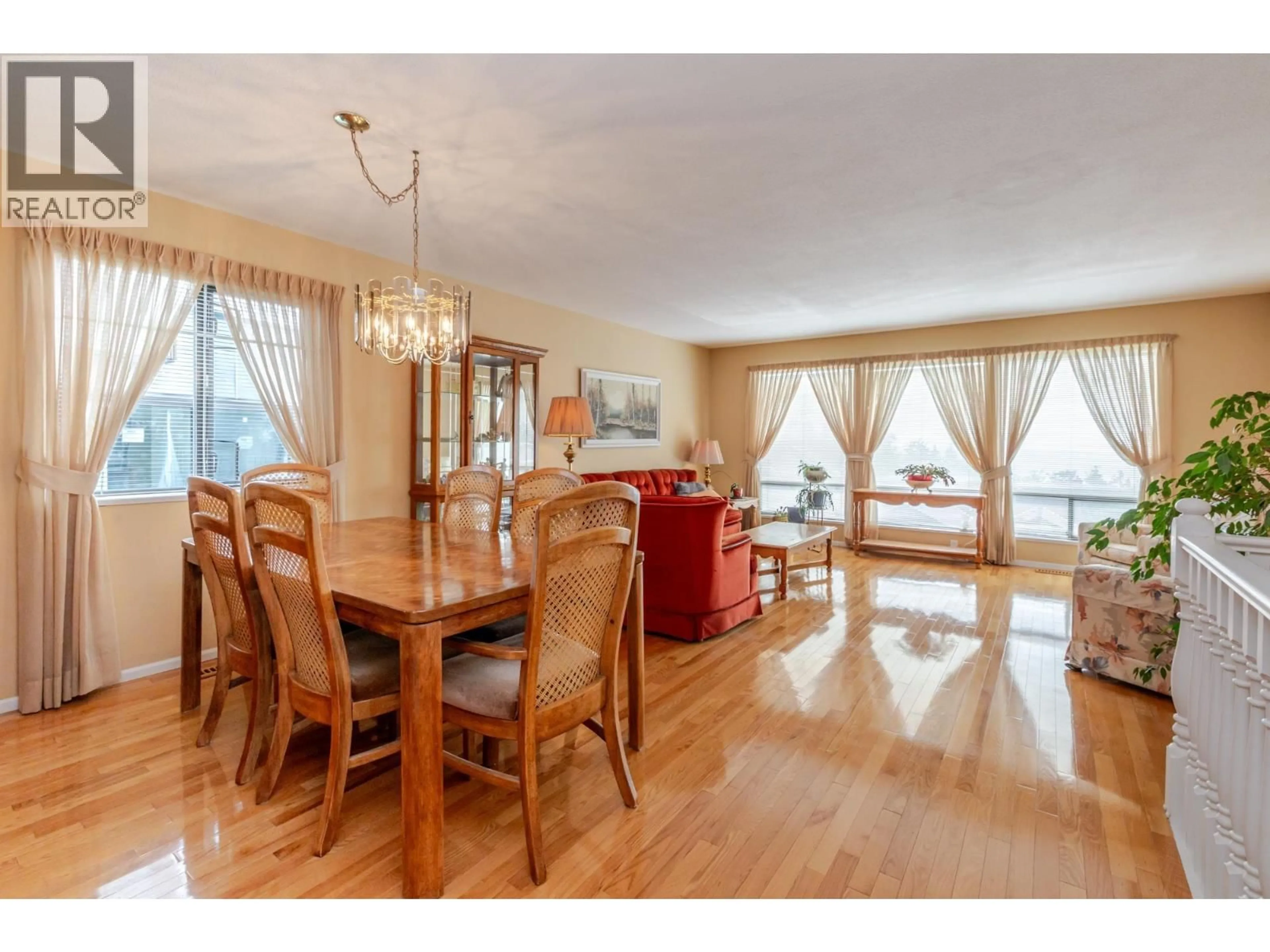 Dining room, wood/laminate floor for 434 ALOUETTE DRIVE, Coquitlam British Columbia V3C4Y8