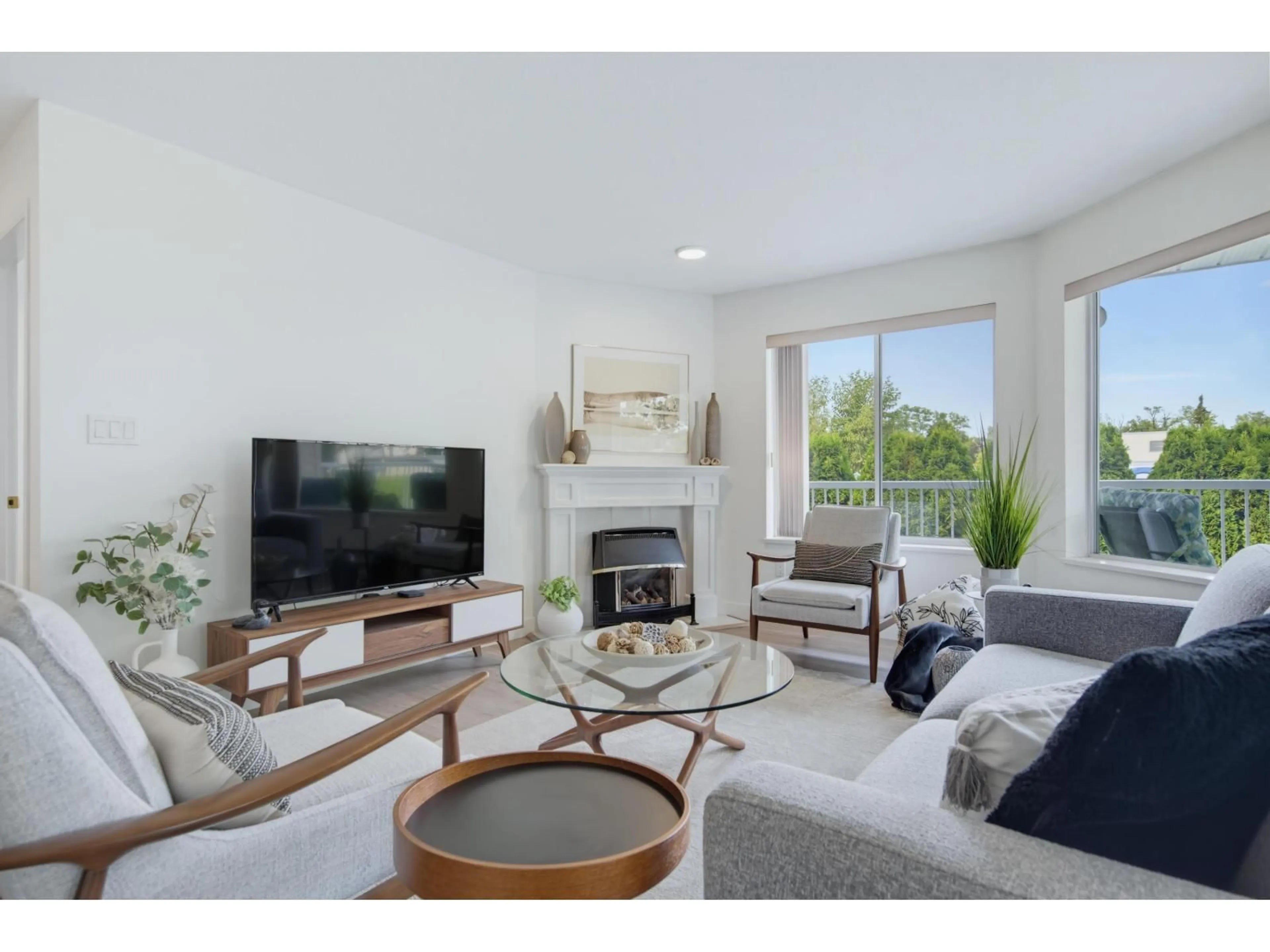 Living room with furniture, unknown for 107 - 5363 206 STREET, Langley British Columbia V3A2C5