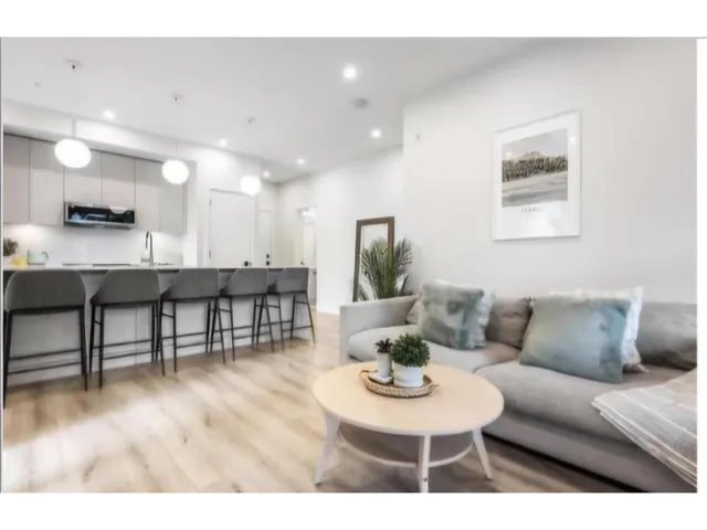 210 - 45505 CAMPUS DRIVE, Chilliwack 3