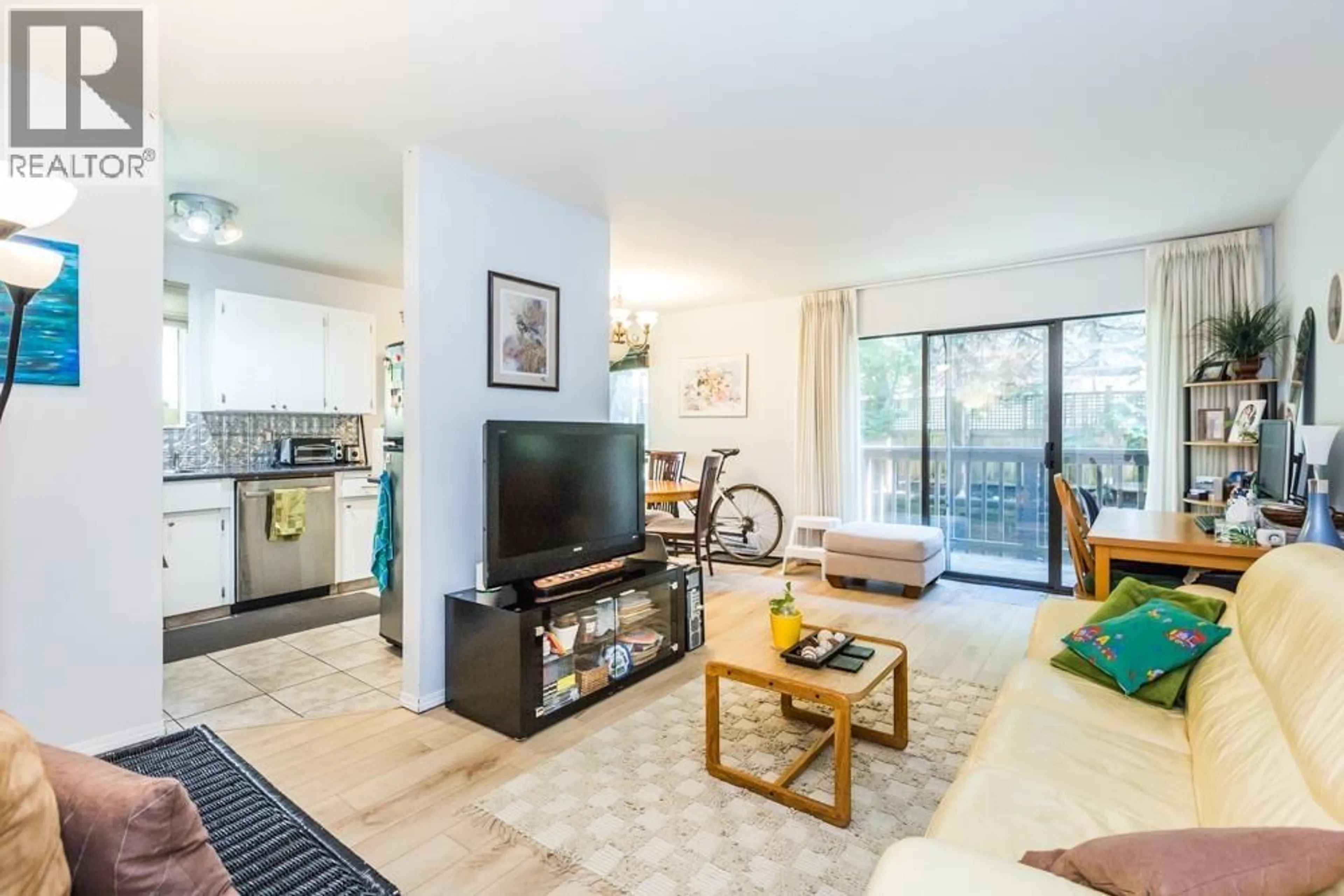 Living room with furniture, unknown for 9110 CENTAURUS CIRCLE, Burnaby British Columbia V3J7R1