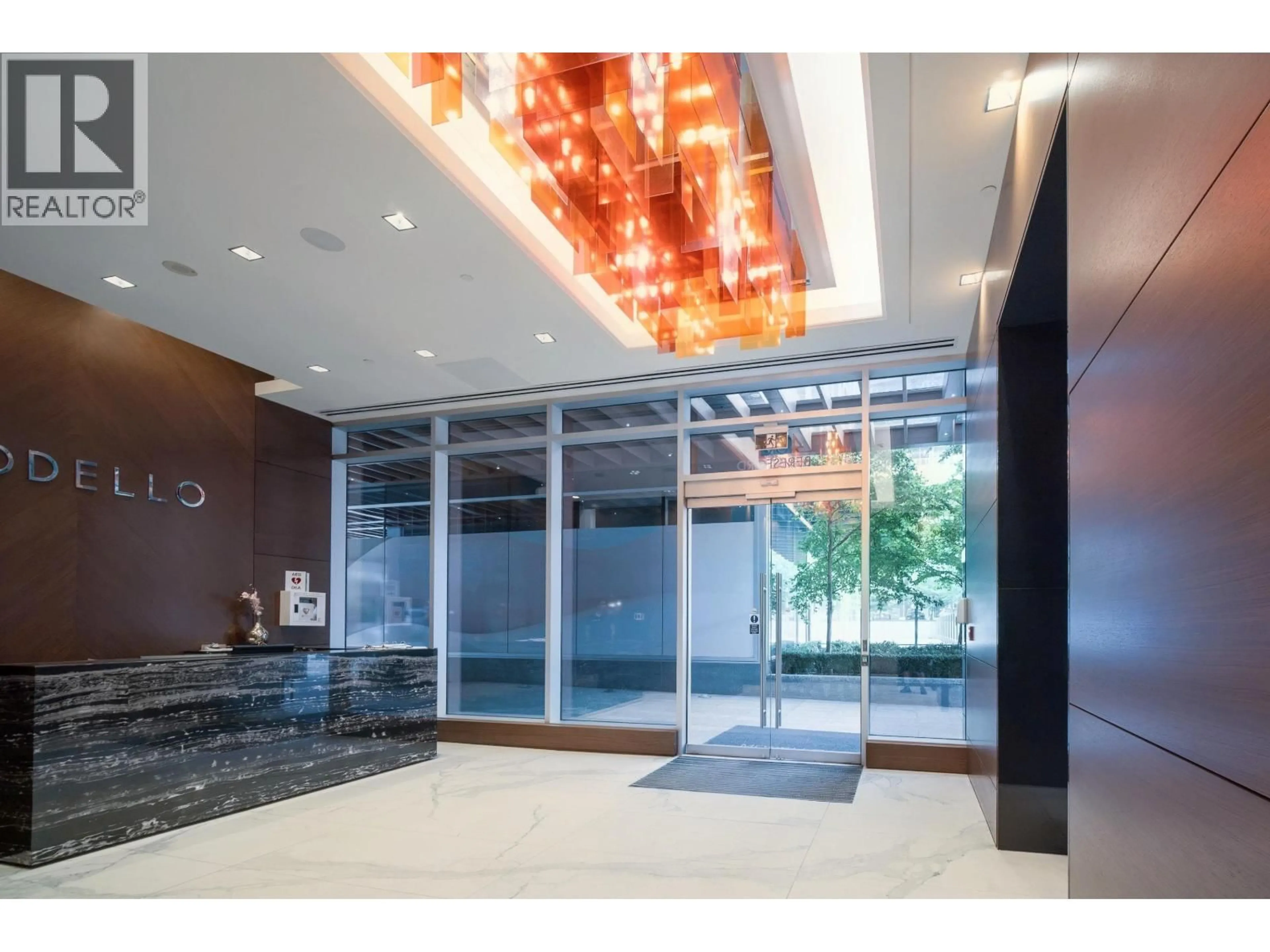 Indoor foyer for 2305 - 4360 BERESFORD STREET, Burnaby British Columbia V5H0G2
