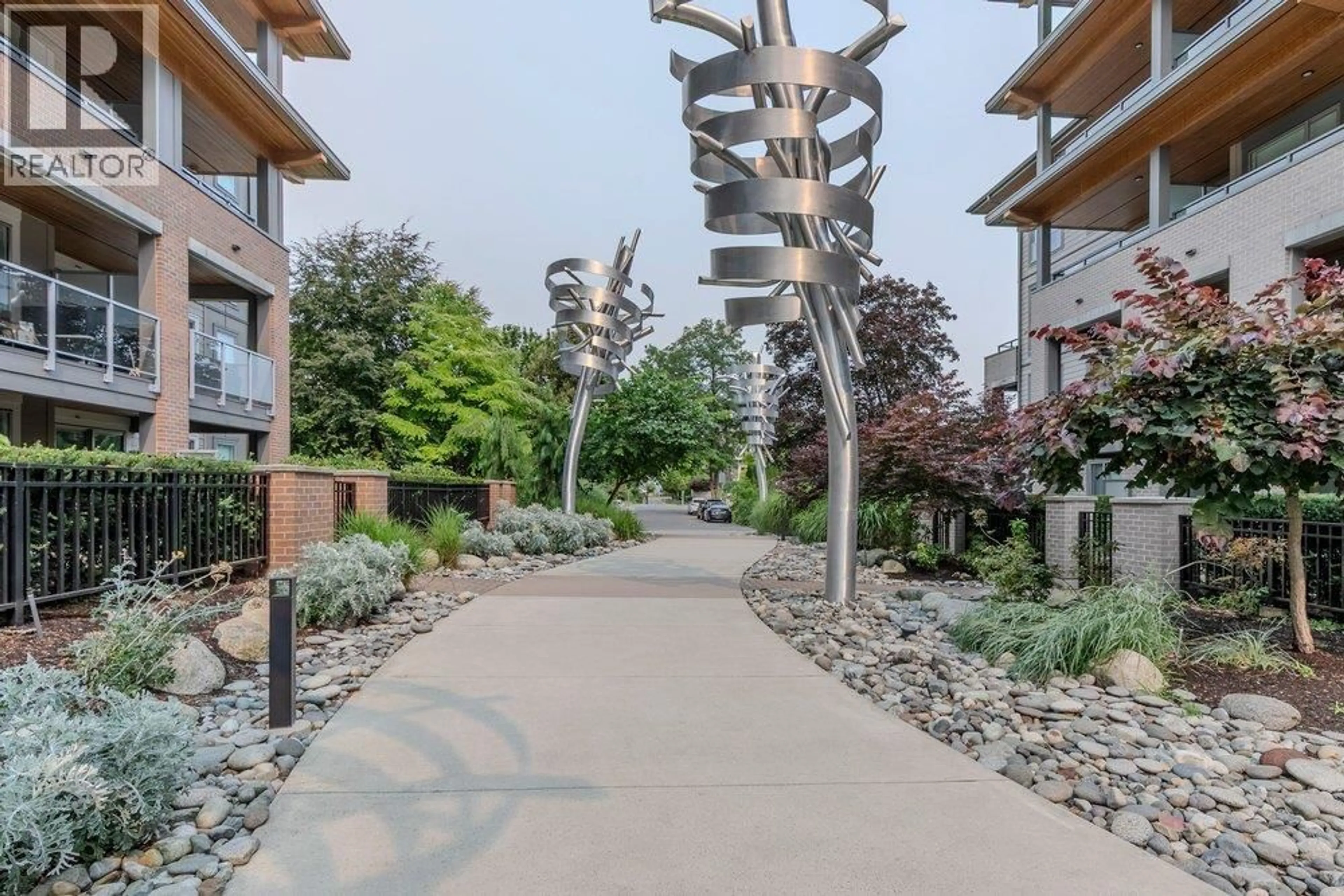 Patio, street for 105 - 7133 14TH AVENUE, Burnaby British Columbia V3N0H5