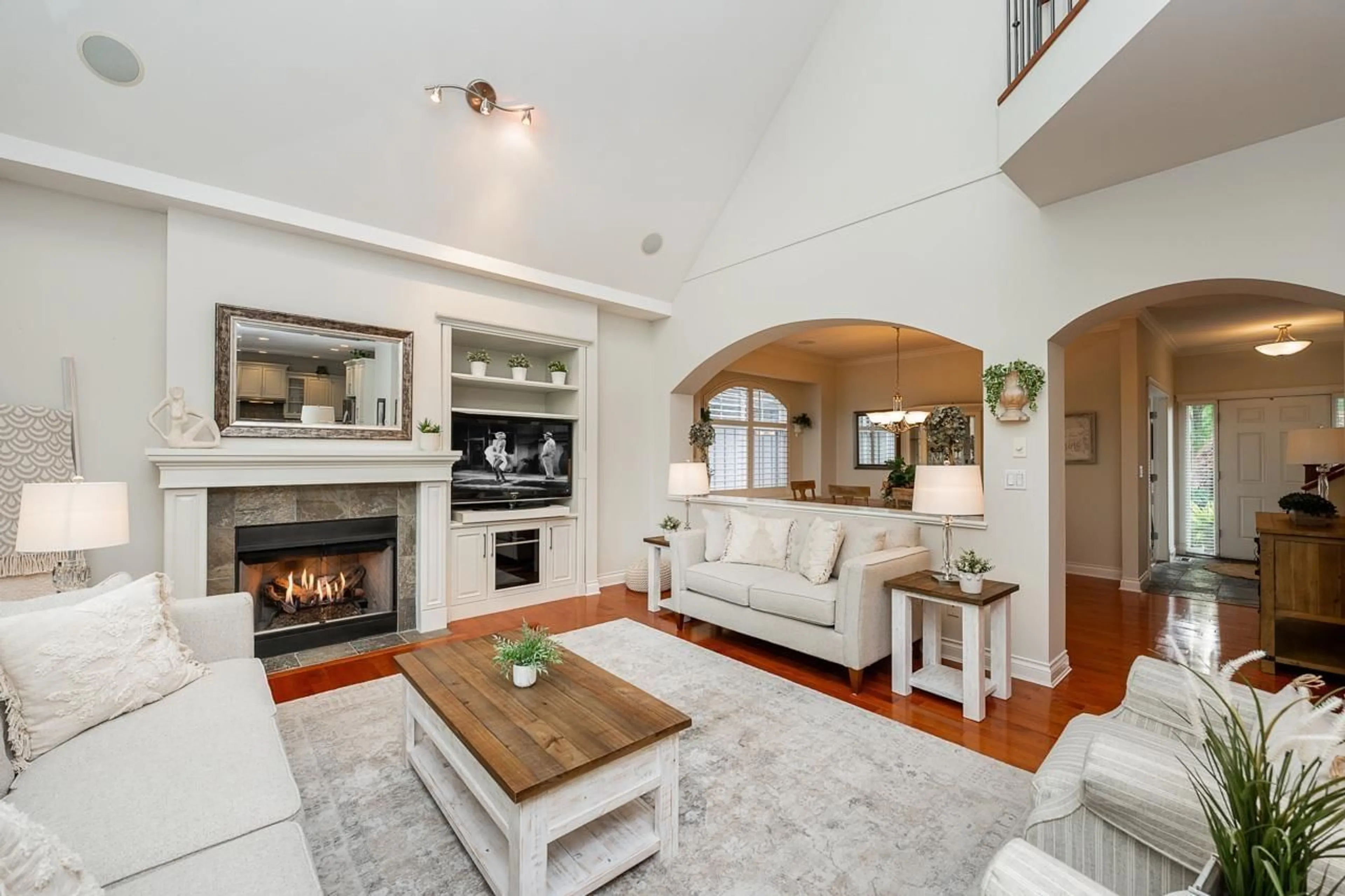 Living room with furniture, unknown for 3338 157A STREET, Surrey British Columbia V3Z3Y4