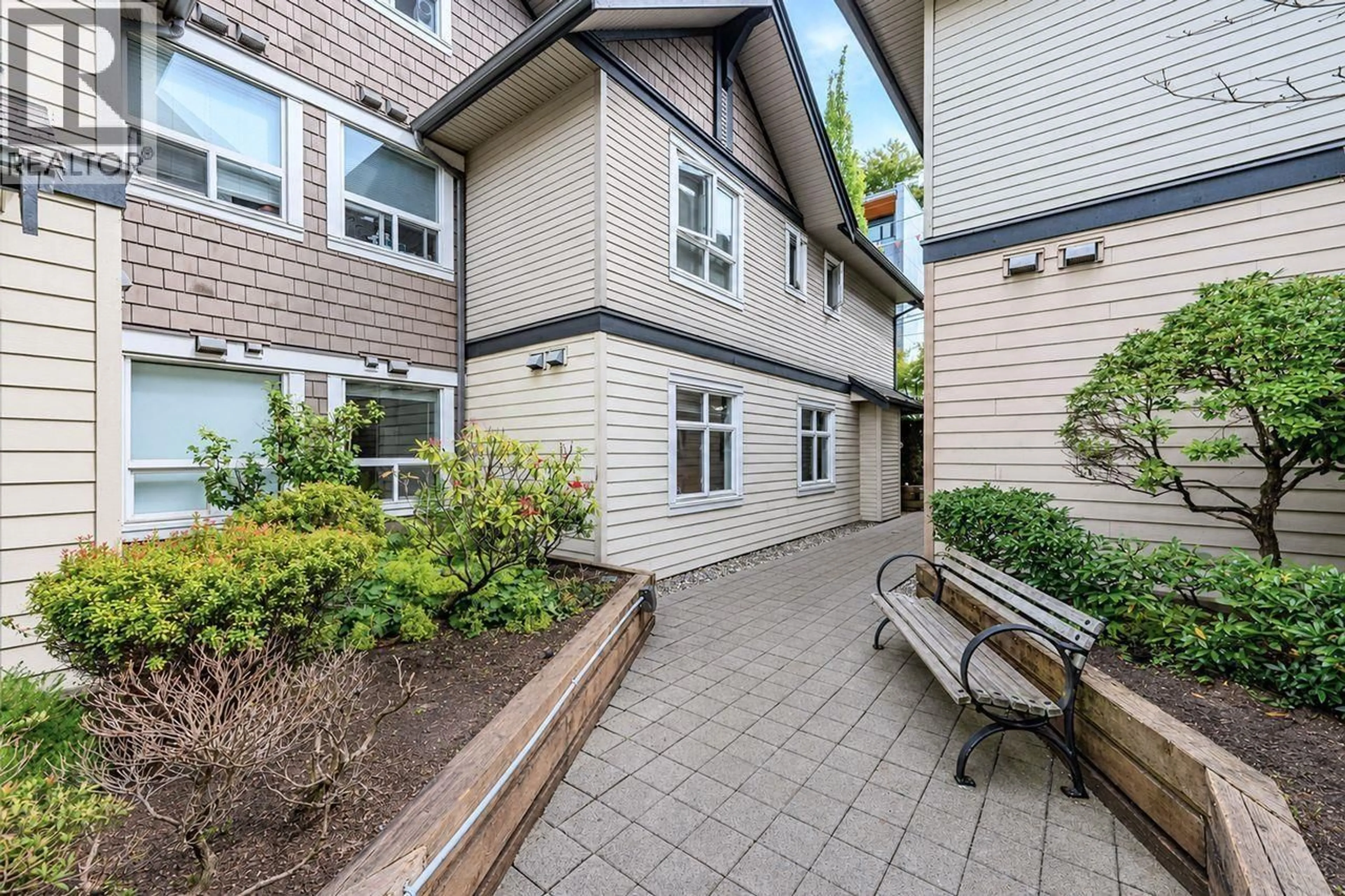 Patio, street for 306 - 4468 ALBERT STREET, Burnaby British Columbia V5C2G2