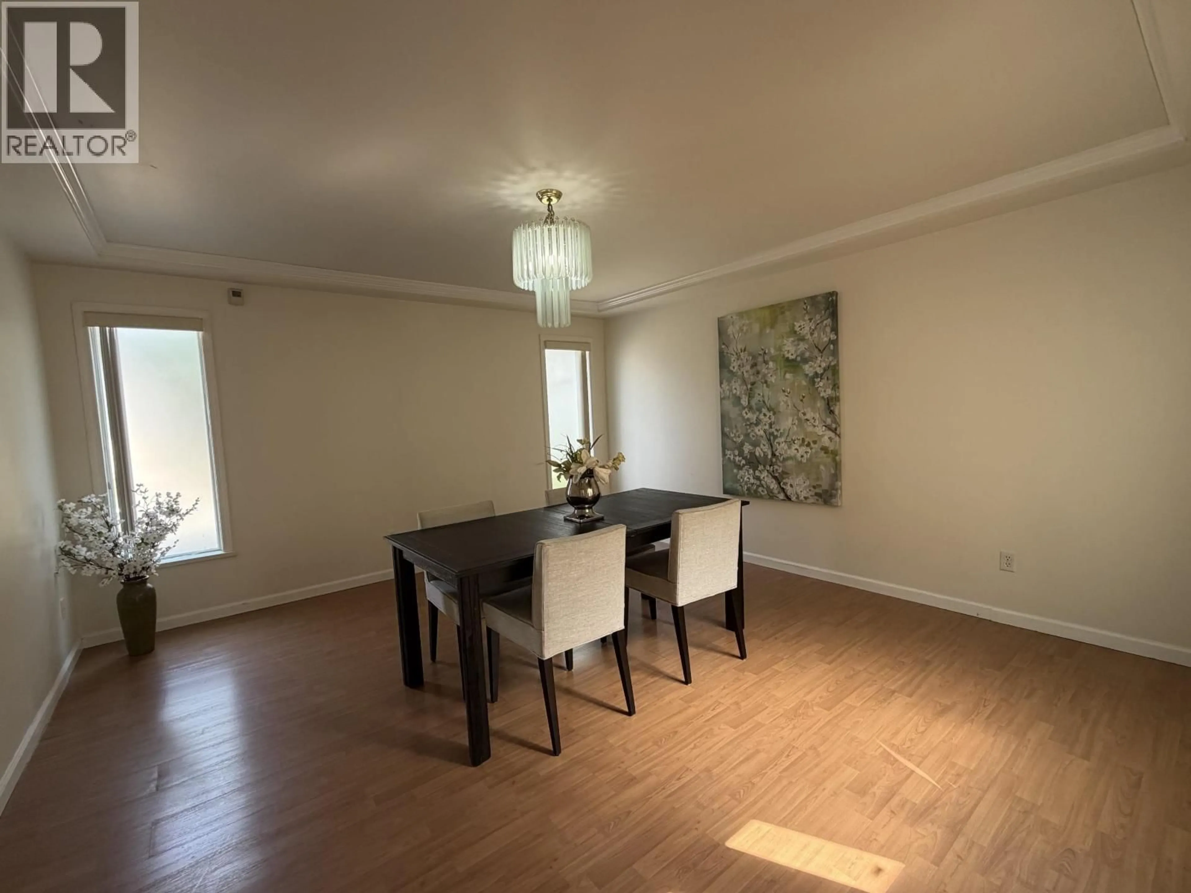 Dining room, wood/laminate floor for 1945 W 44TH AVENUE, Vancouver British Columbia V6M2E8
