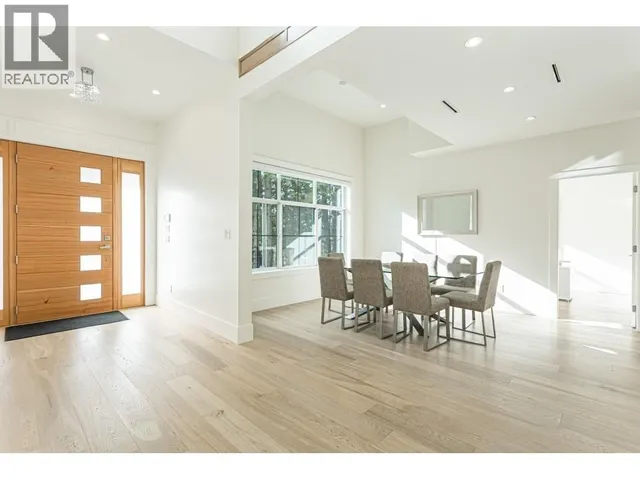 8267 GOVERNMENT ROAD, Burnaby 3